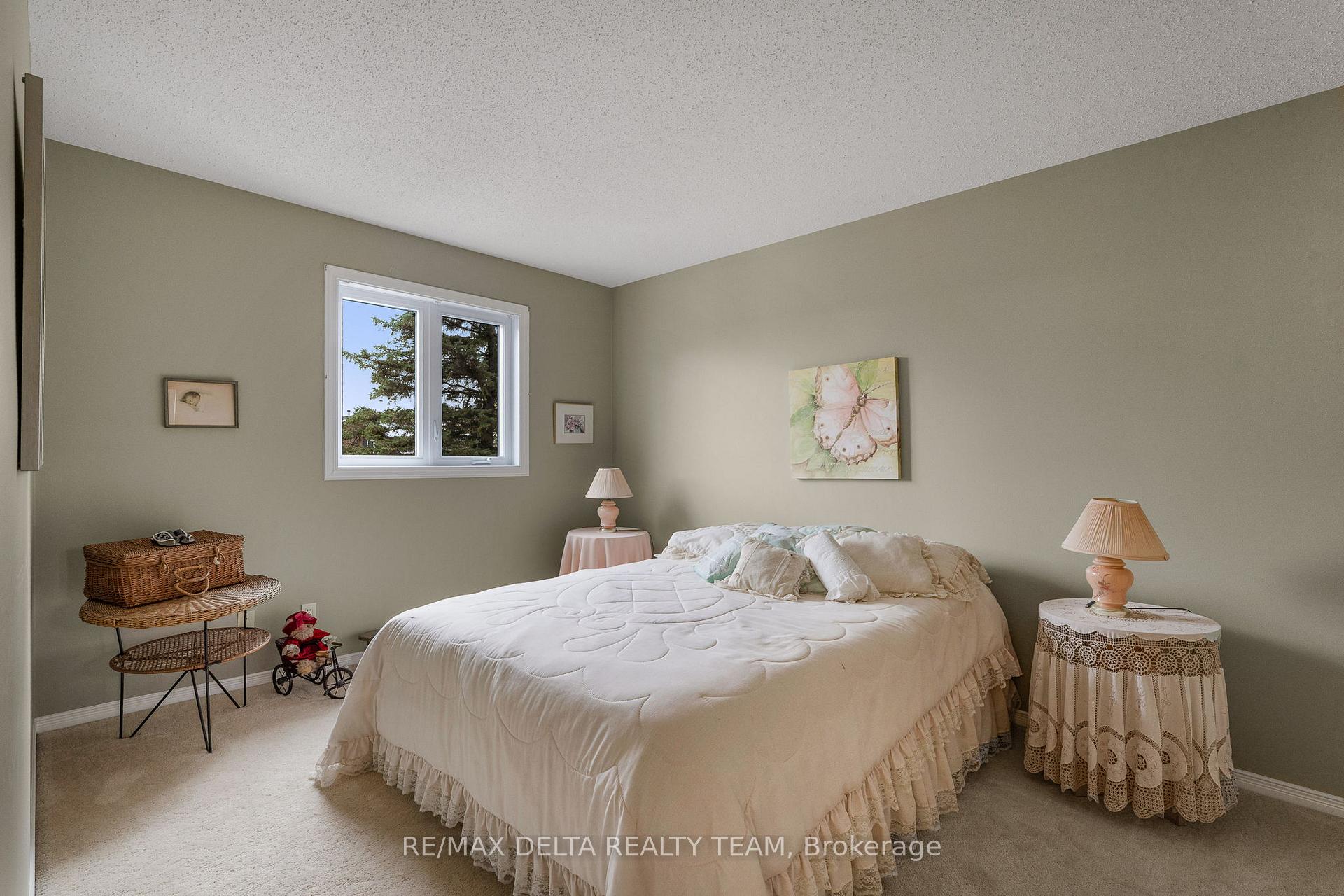 Photo 19 of 745 Hauteview Crescent, Ottawa, Fallingbrook/Ridgemount — HOMEH