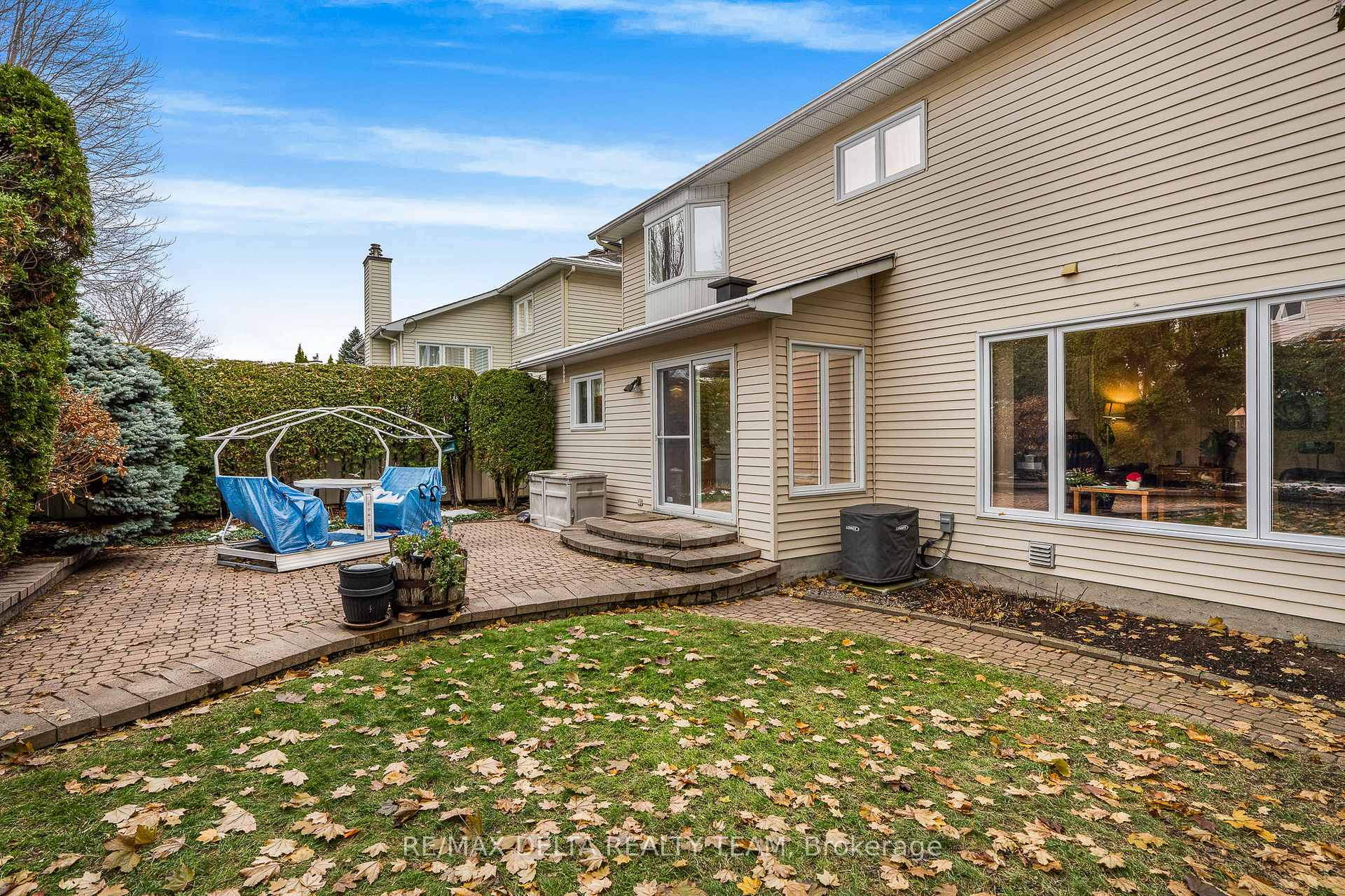 Photo 29 of 745 Hauteview Crescent, Ottawa, Fallingbrook/Ridgemount — HOMEH