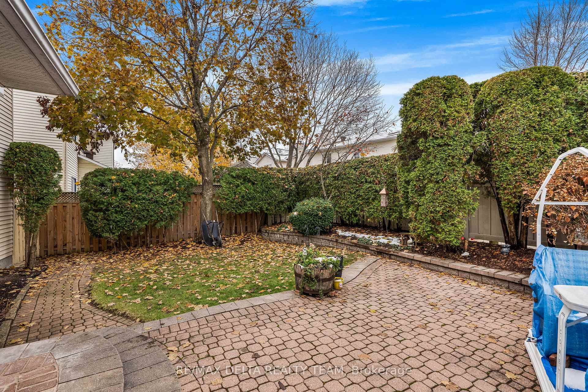 Photo 30 of 745 Hauteview Crescent, Ottawa, Fallingbrook/Ridgemount — HOMEH