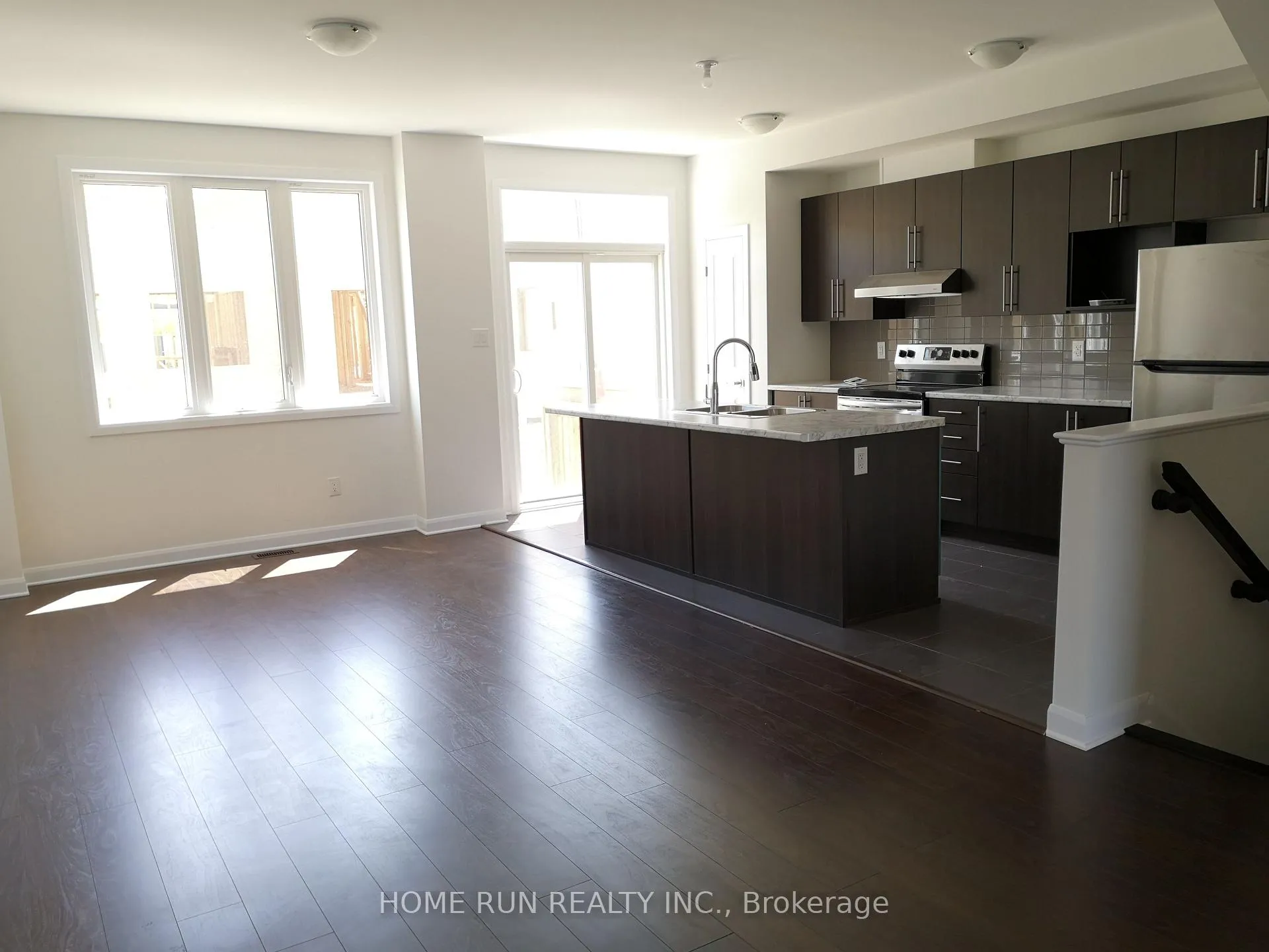 Photo 3 of 127 Gardenpost Terrace, Ottawa, Avalon West — HOMEH