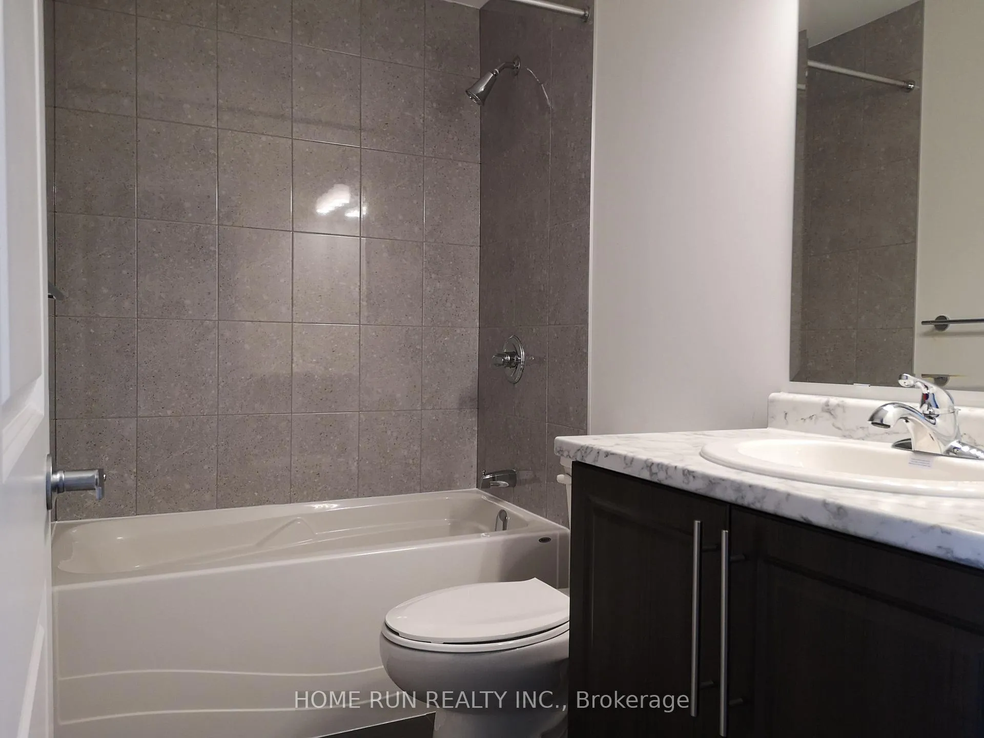 Photo 13 of 127 Gardenpost Terrace, Ottawa, Avalon West — HOMEH