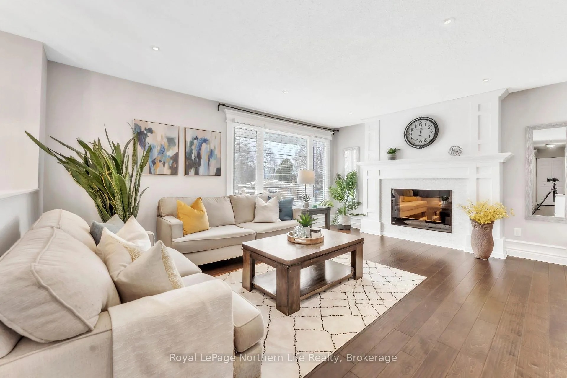 Photo 10 of 310 Surrey Drive, North Bay, Airport — HOMEH
