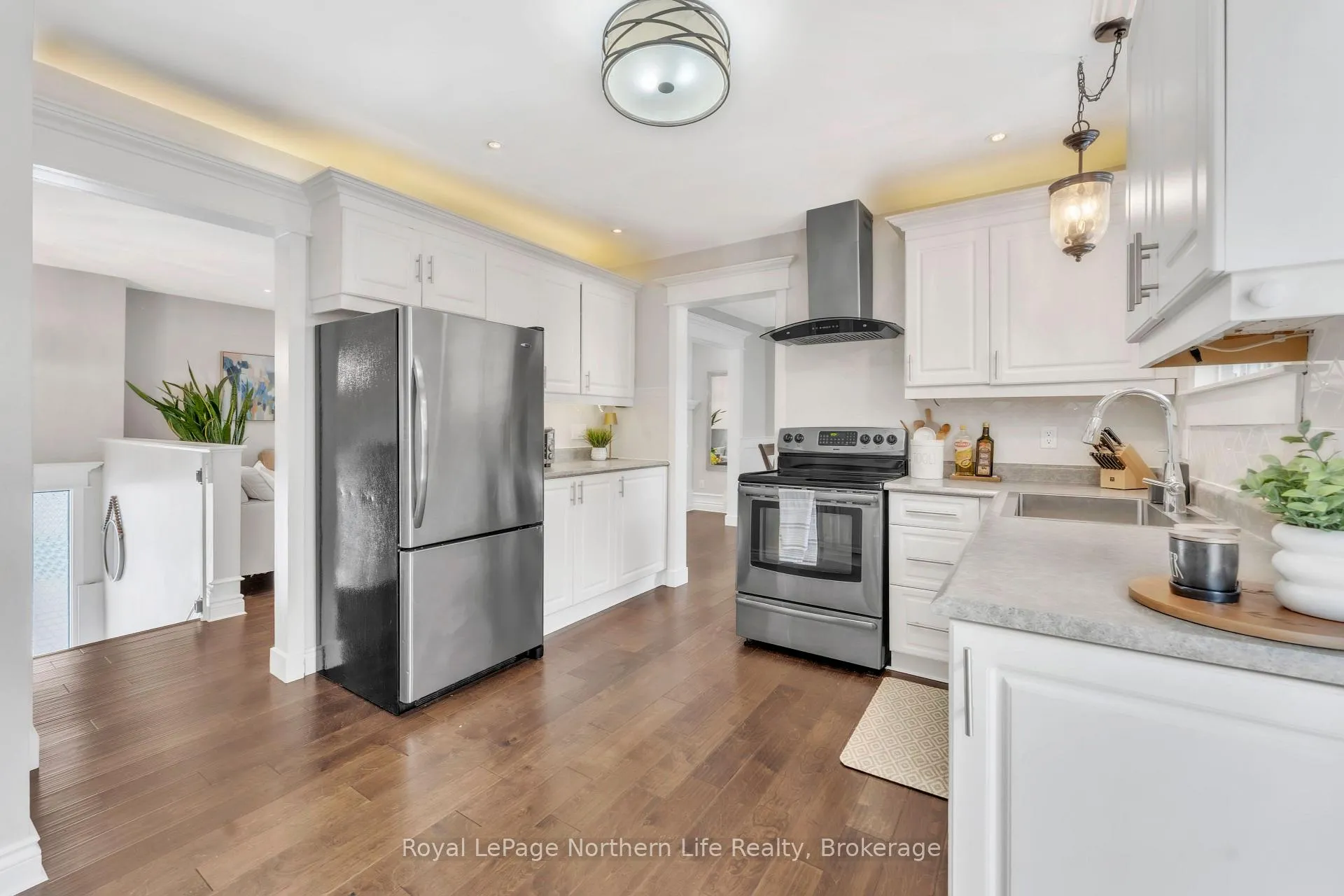 Photo 16 of 310 Surrey Drive, North Bay, Airport — HOMEH