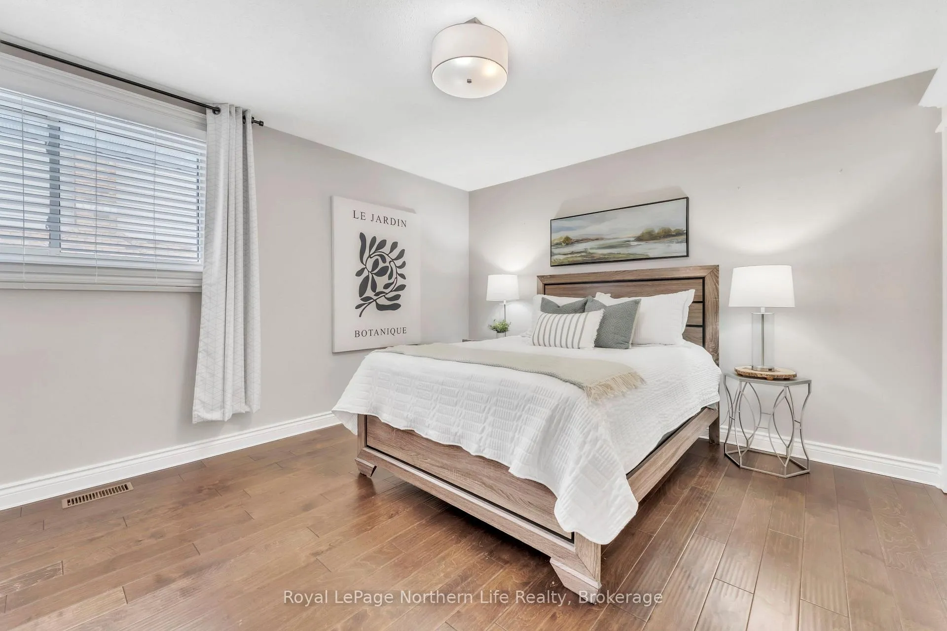 Photo 21 of 310 Surrey Drive, North Bay, Airport — HOMEH