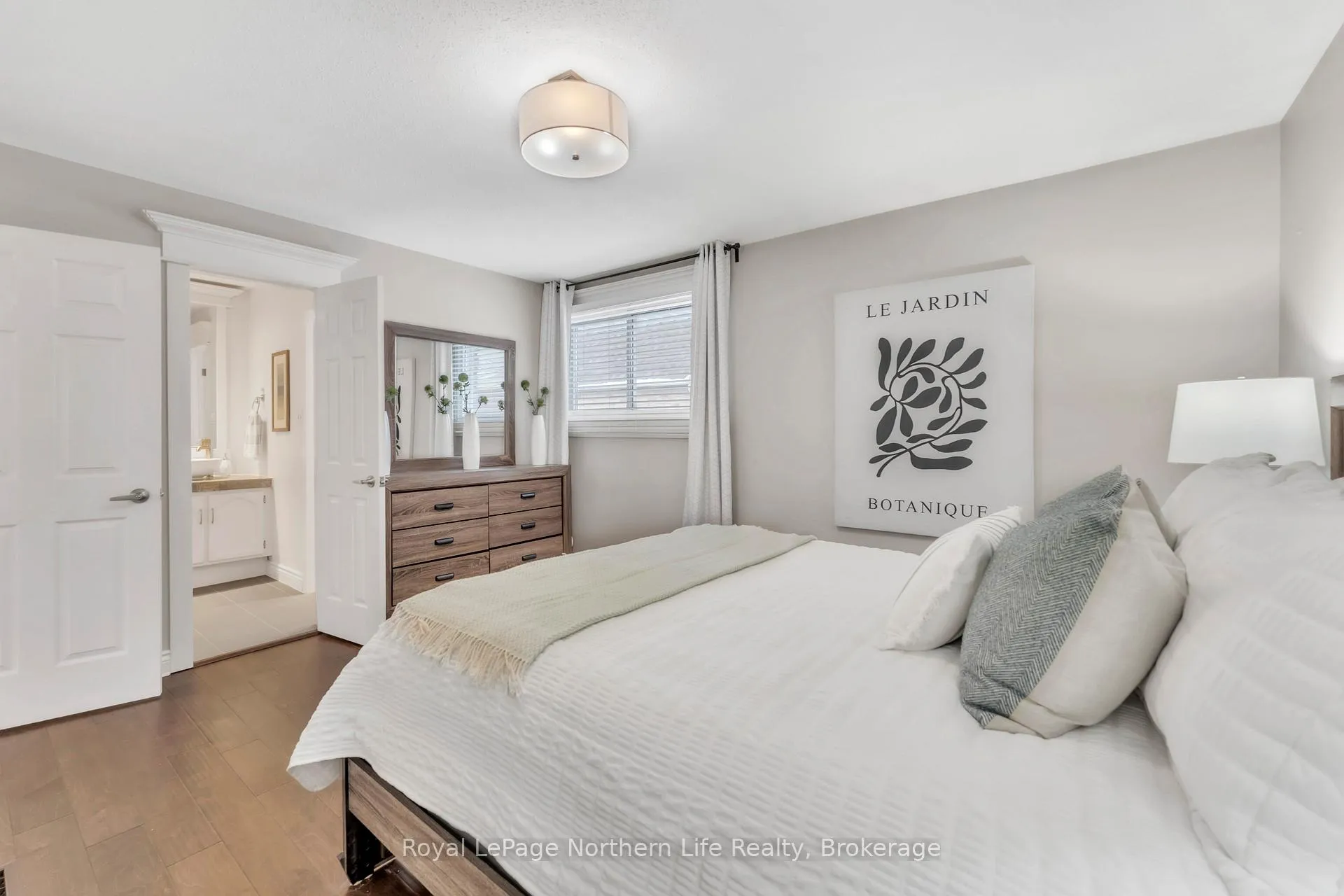 Photo 24 of 310 Surrey Drive, North Bay, Airport — HOMEH