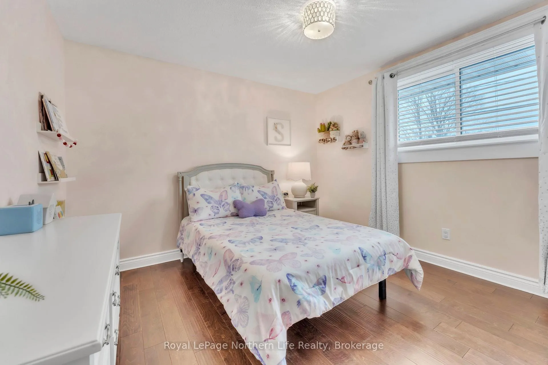 Photo 35 of 310 Surrey Drive, North Bay, Airport — HOMEH