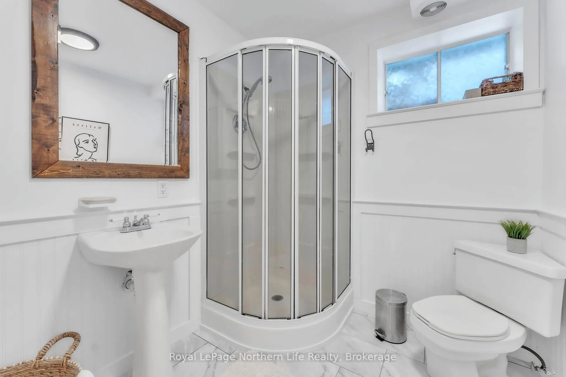 Photo 47 of 310 Surrey Drive, North Bay, Airport — HOMEH