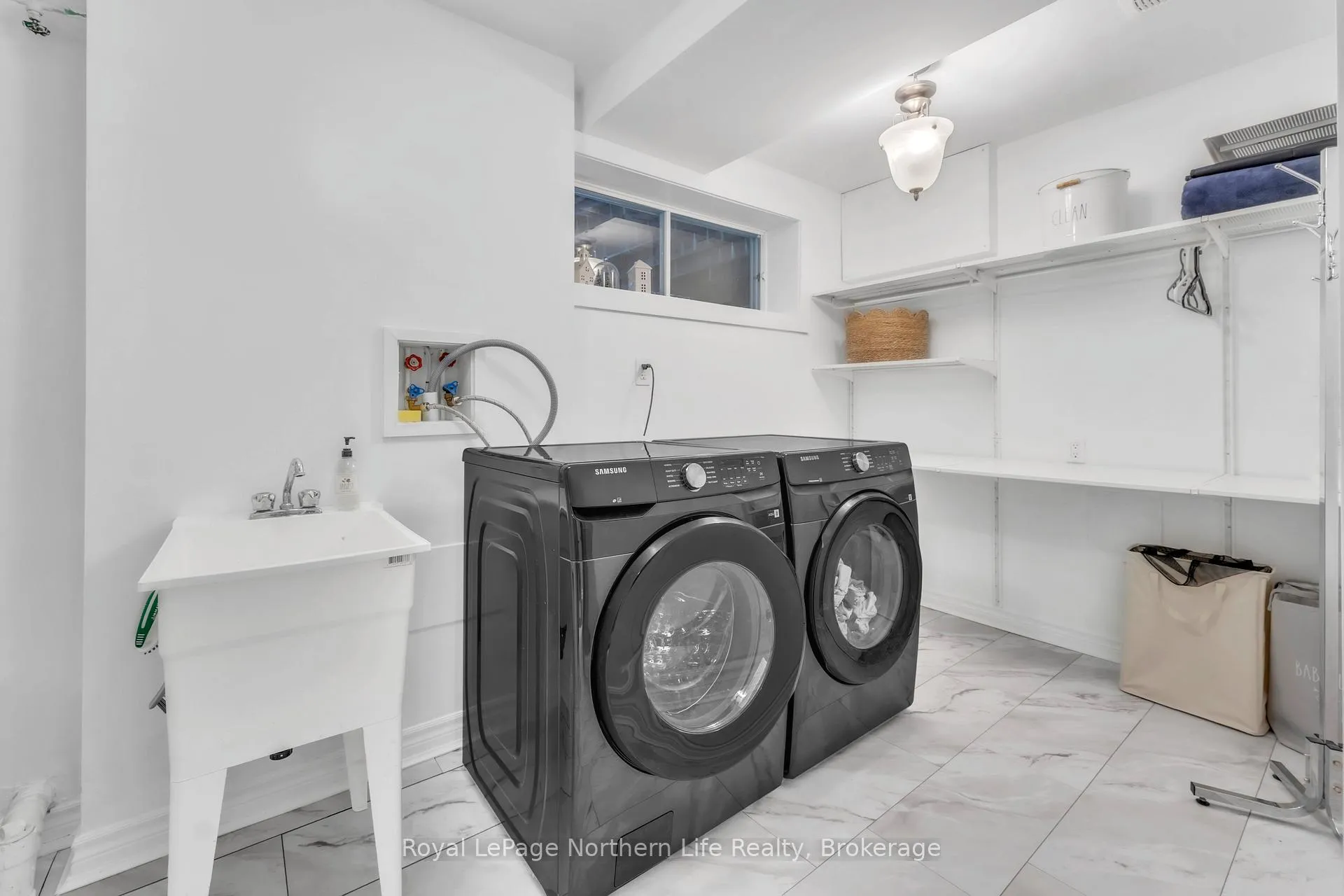 Photo 54 of 310 Surrey Drive, North Bay, Airport — HOMEH