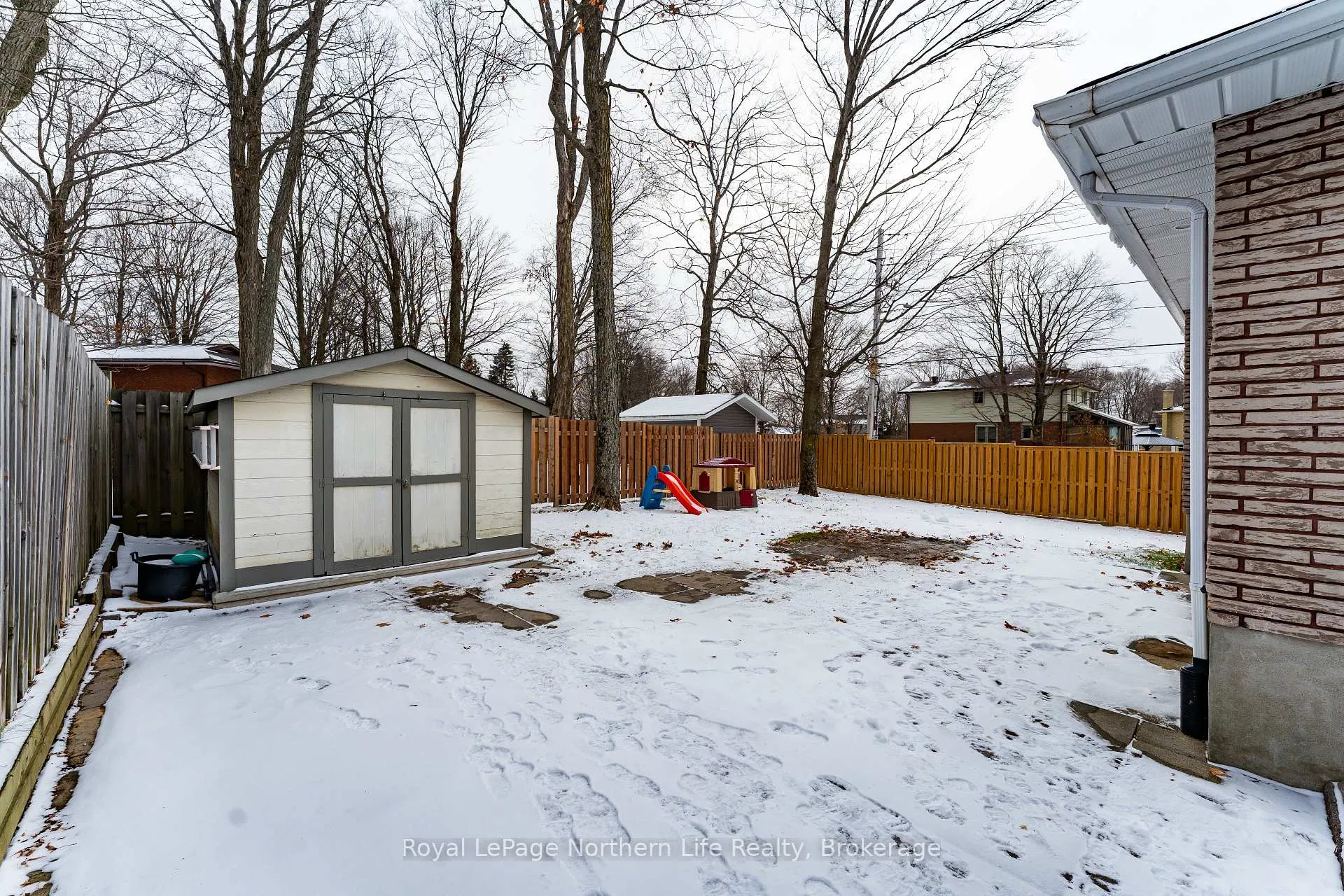 Photo 63 of 310 Surrey Drive, North Bay, Airport — HOMEH