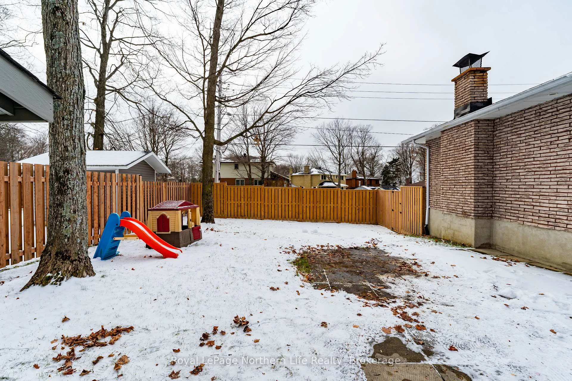 Photo 65 of 310 Surrey Drive, North Bay, Airport — HOMEH