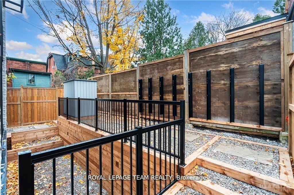Photo 15 of Unit 6, 352 Lyon Street N, Ottawa, Ottawa Centre — HOMEH