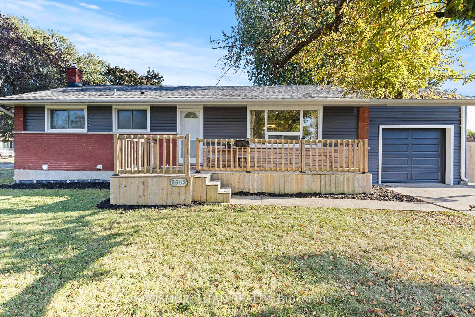 Photo 2 of 3662 Cartier Drive, Niagara Falls, Chippawa — HOMEH