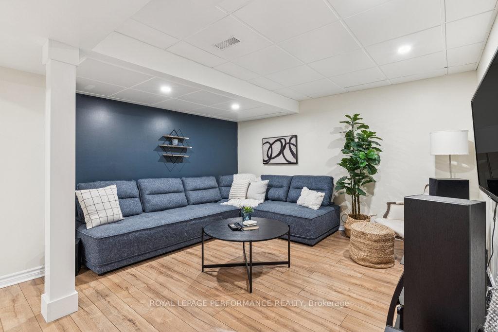 Photo 23 of 6410 Bernice Court, Ottawa, Convent Glen North — HOMEH