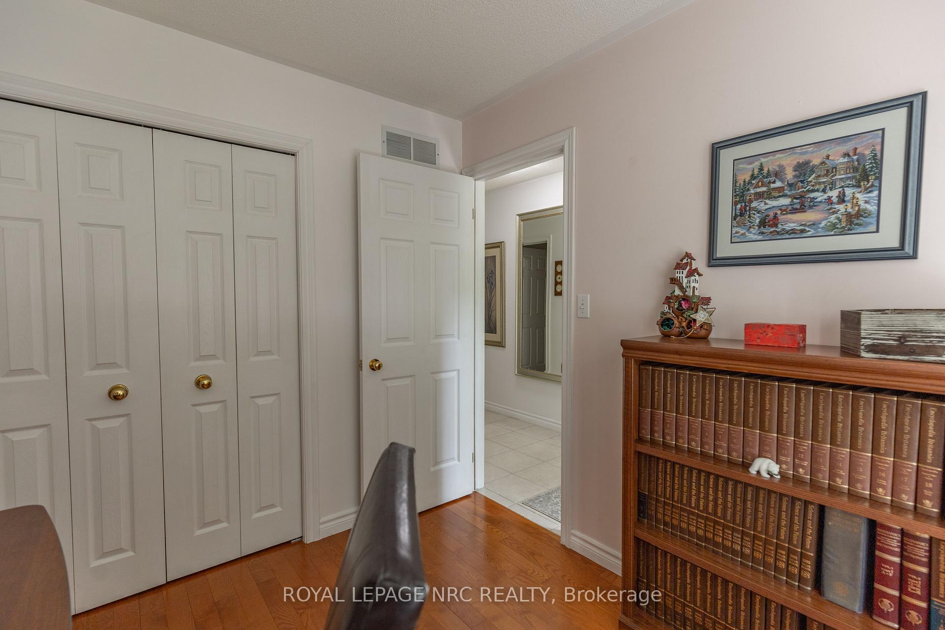 Photo 14 of 5 Kinsman Court, Pelham, Fonthill — HOMEH