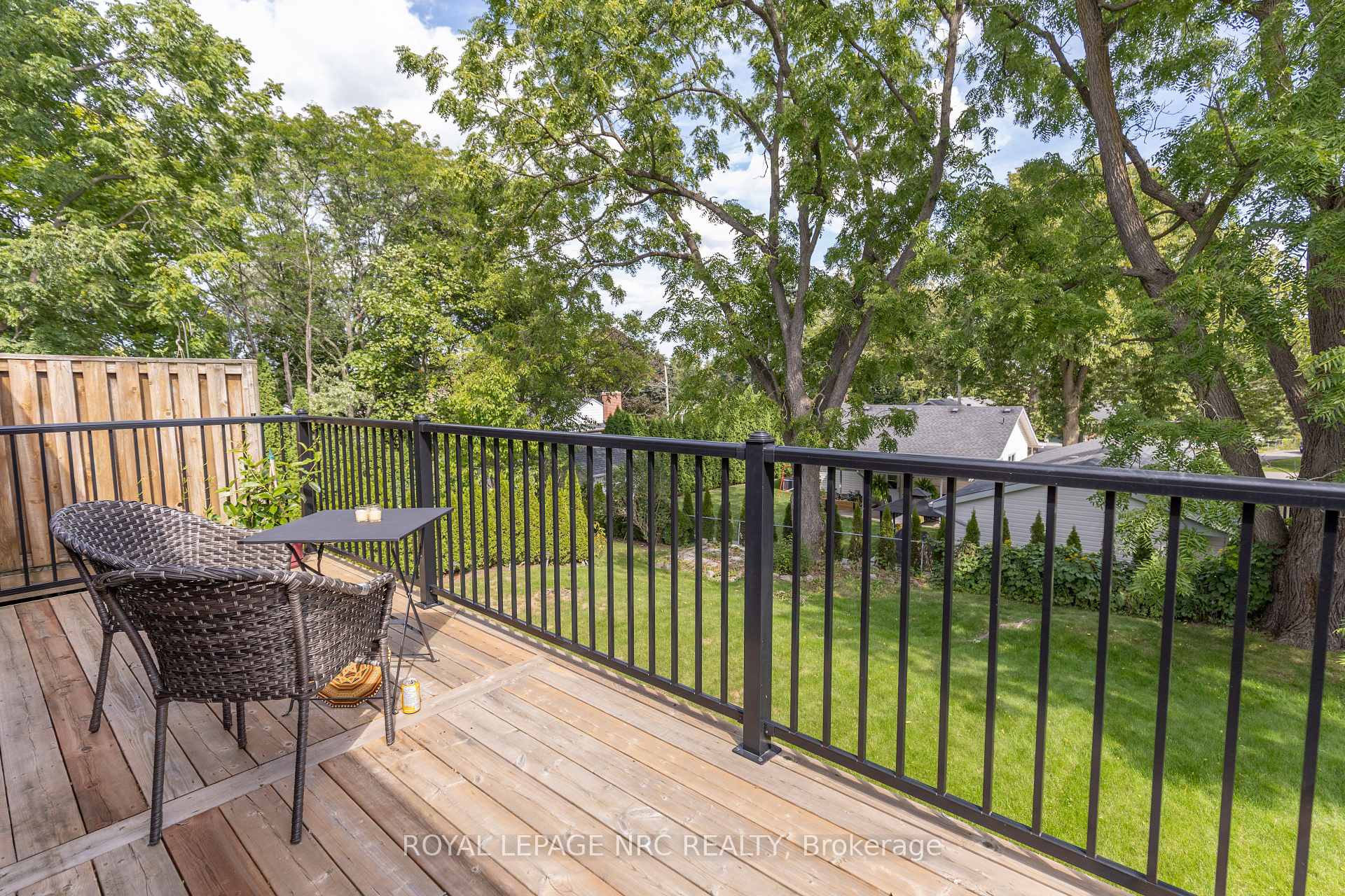 Photo 15 of 5 Kinsman Court, Pelham, Fonthill — HOMEH