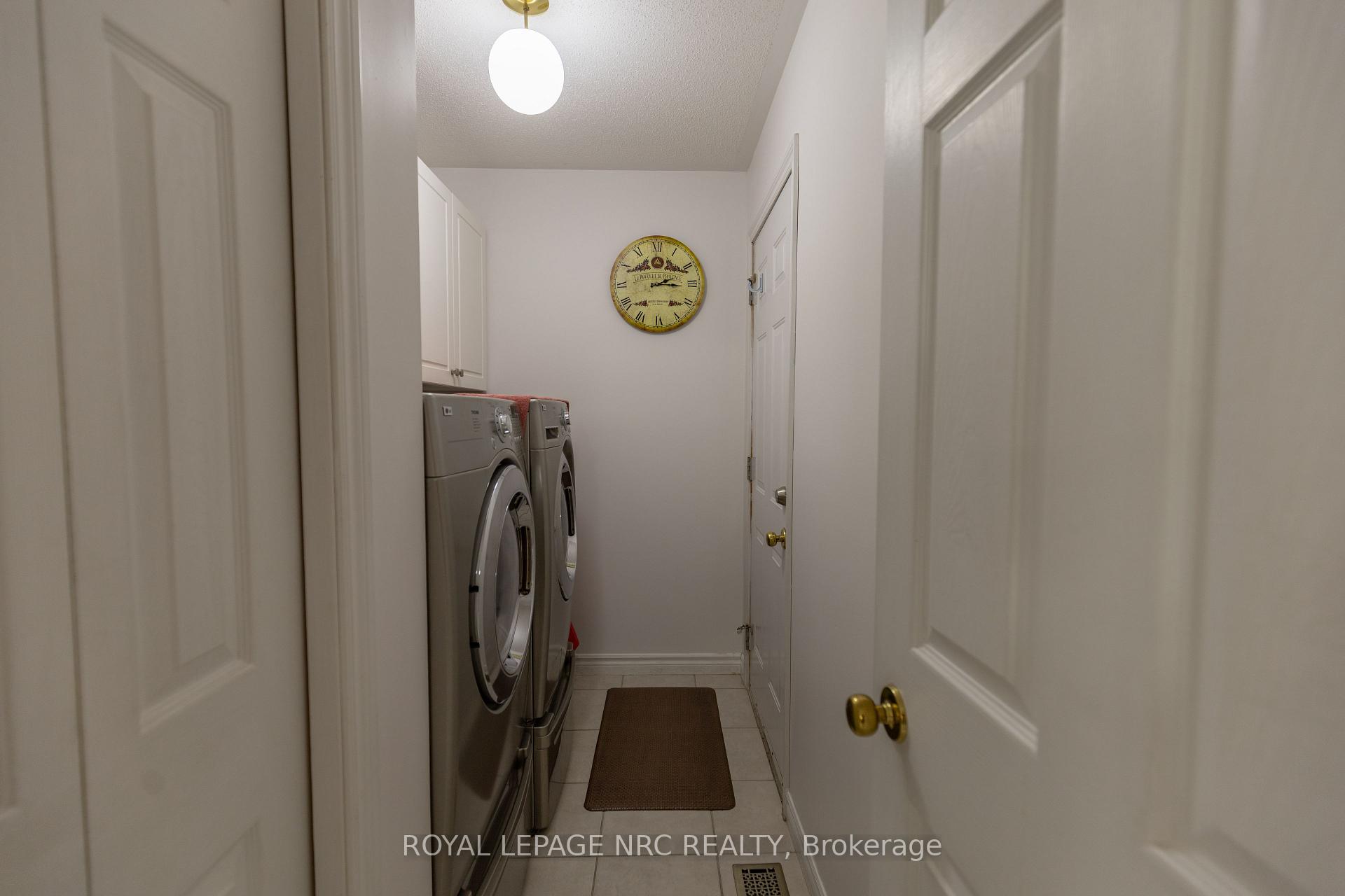 Photo 18 of 5 Kinsman Court, Pelham, Fonthill — HOMEH