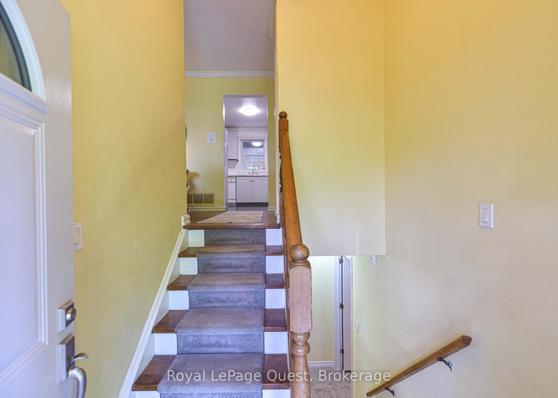Photo 11 of 9 Dancy Drive, Orillia — HOMEH