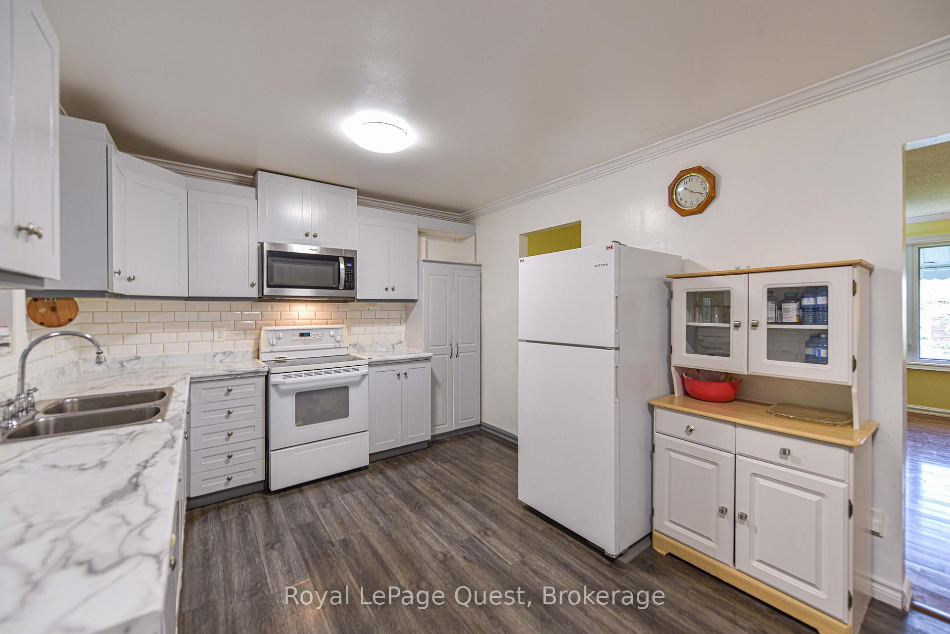 Photo 18 of 9 Dancy Drive, Orillia — HOMEH