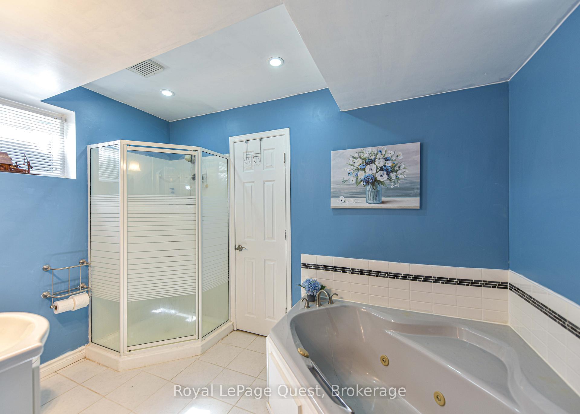 Photo 37 of 9 Dancy Drive, Orillia — HOMEH