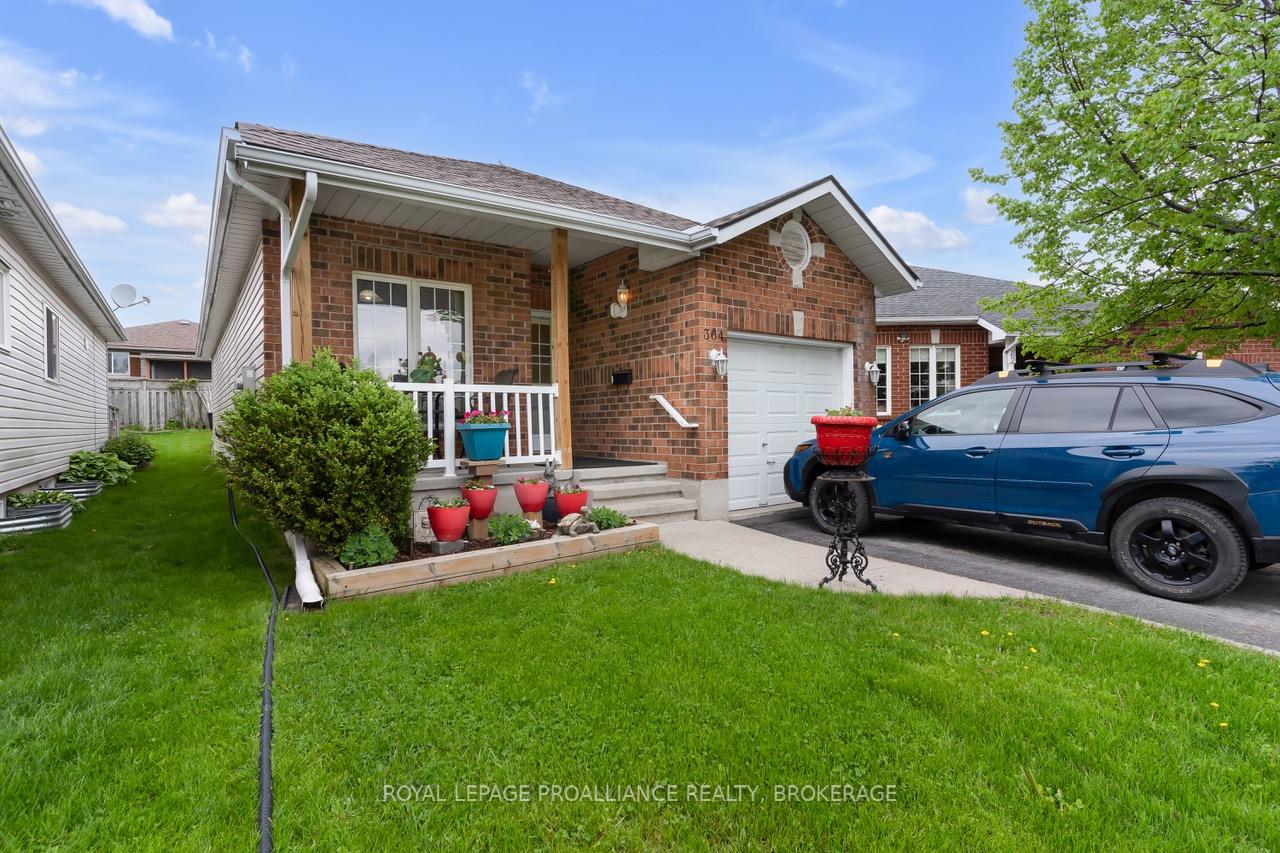 Photo 2 of 364 Emerald Street, Kingston, City Northwest — HOMEH