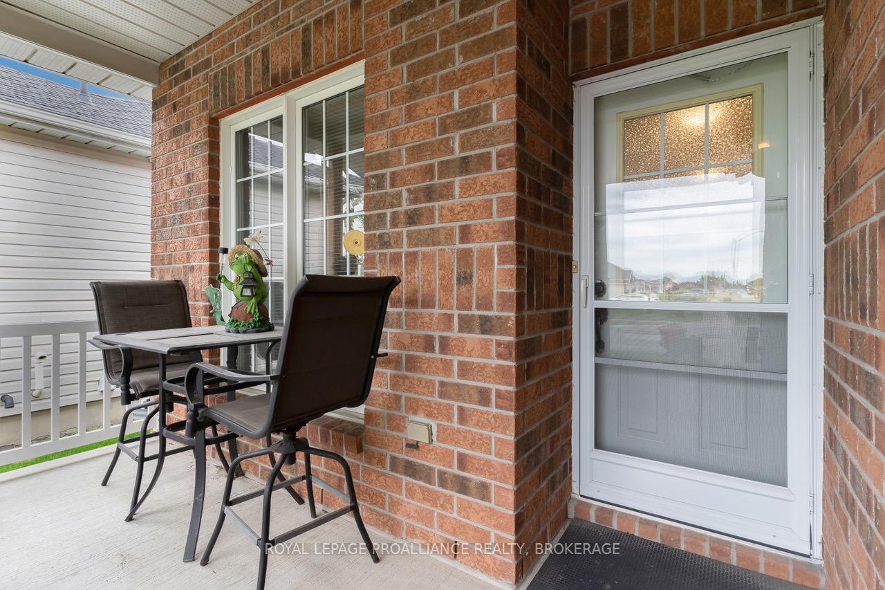 Photo 3 of 364 Emerald Street, Kingston, City Northwest — HOMEH