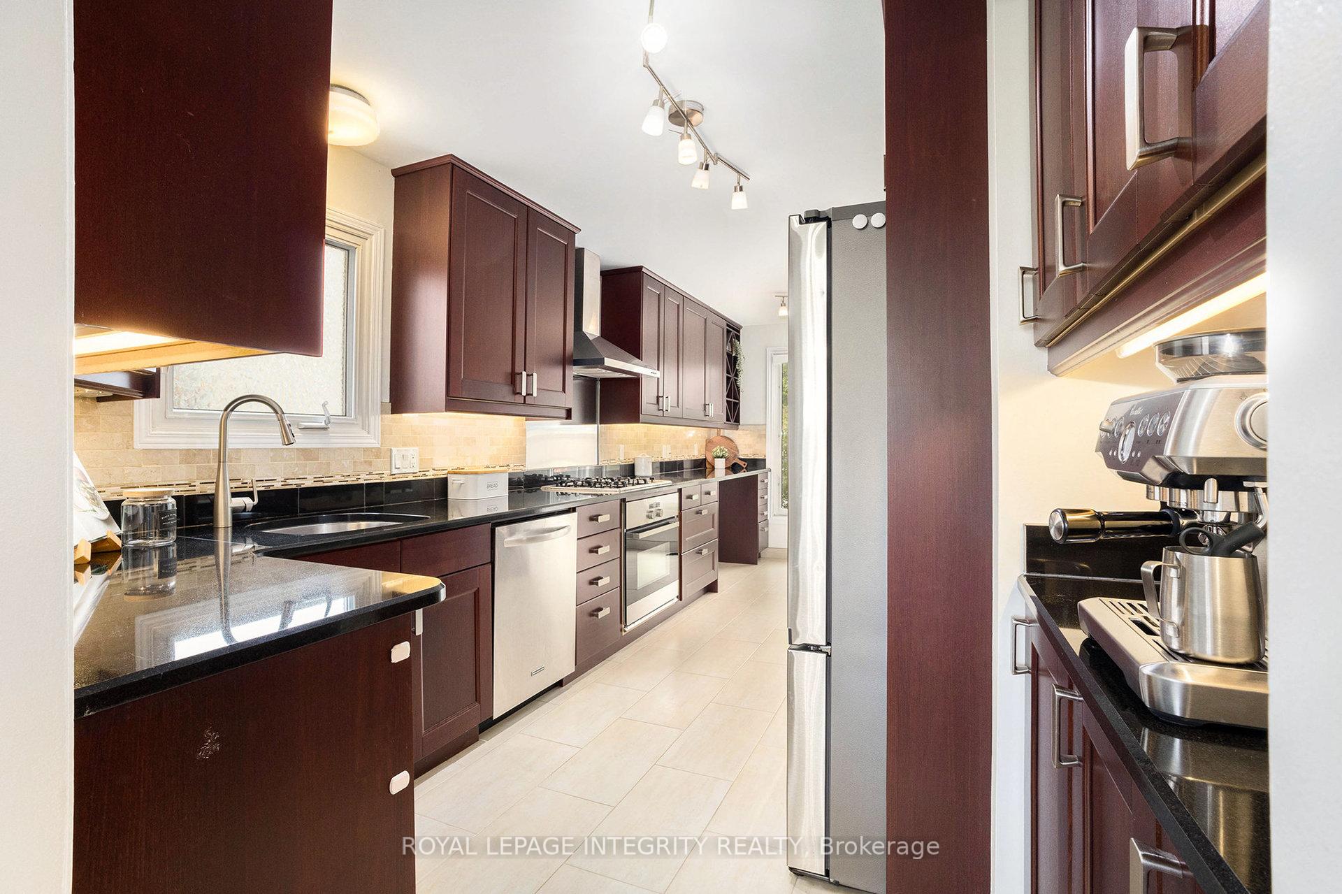 Photo 7 of 1134 St Germain Crescent, Ottawa, Convent Glen North — HOMEH