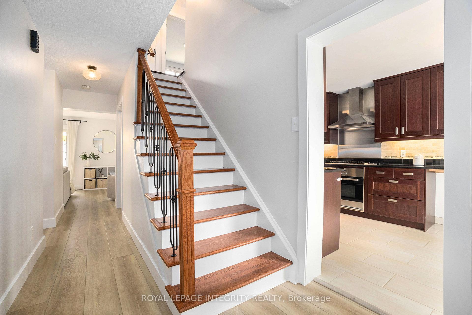 Photo 10 of 1134 St Germain Crescent, Ottawa, Convent Glen North — HOMEH