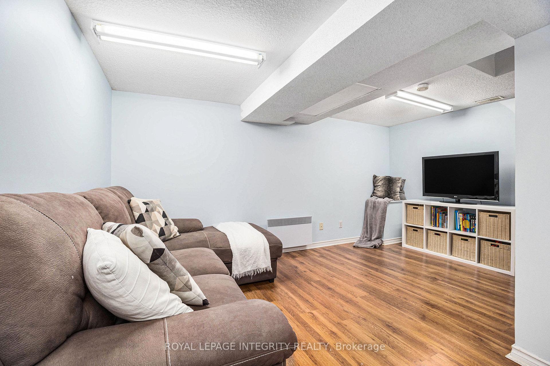 Photo 18 of 1134 St Germain Crescent, Ottawa, Convent Glen North — HOMEH