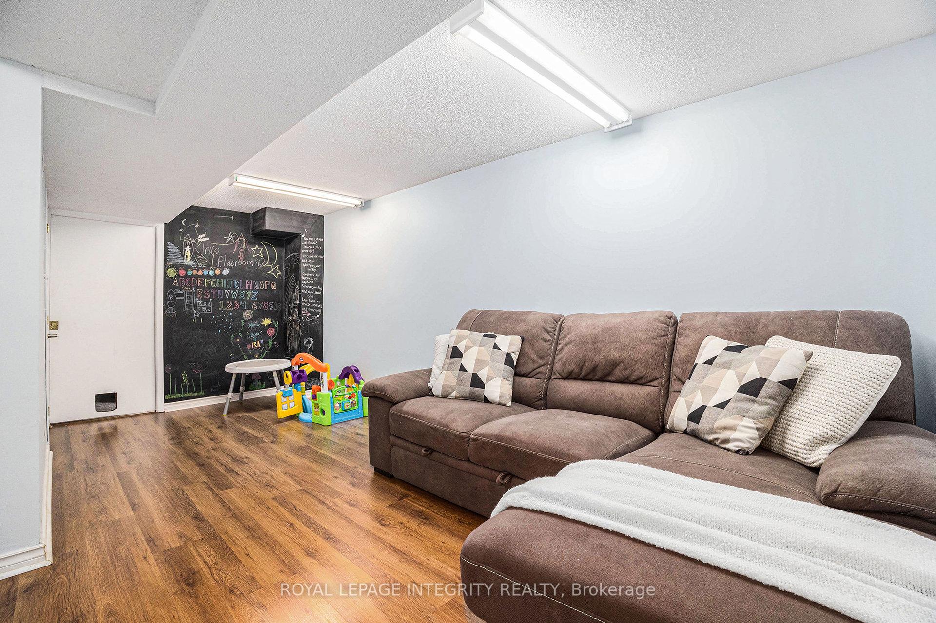 Photo 19 of 1134 St Germain Crescent, Ottawa, Convent Glen North — HOMEH