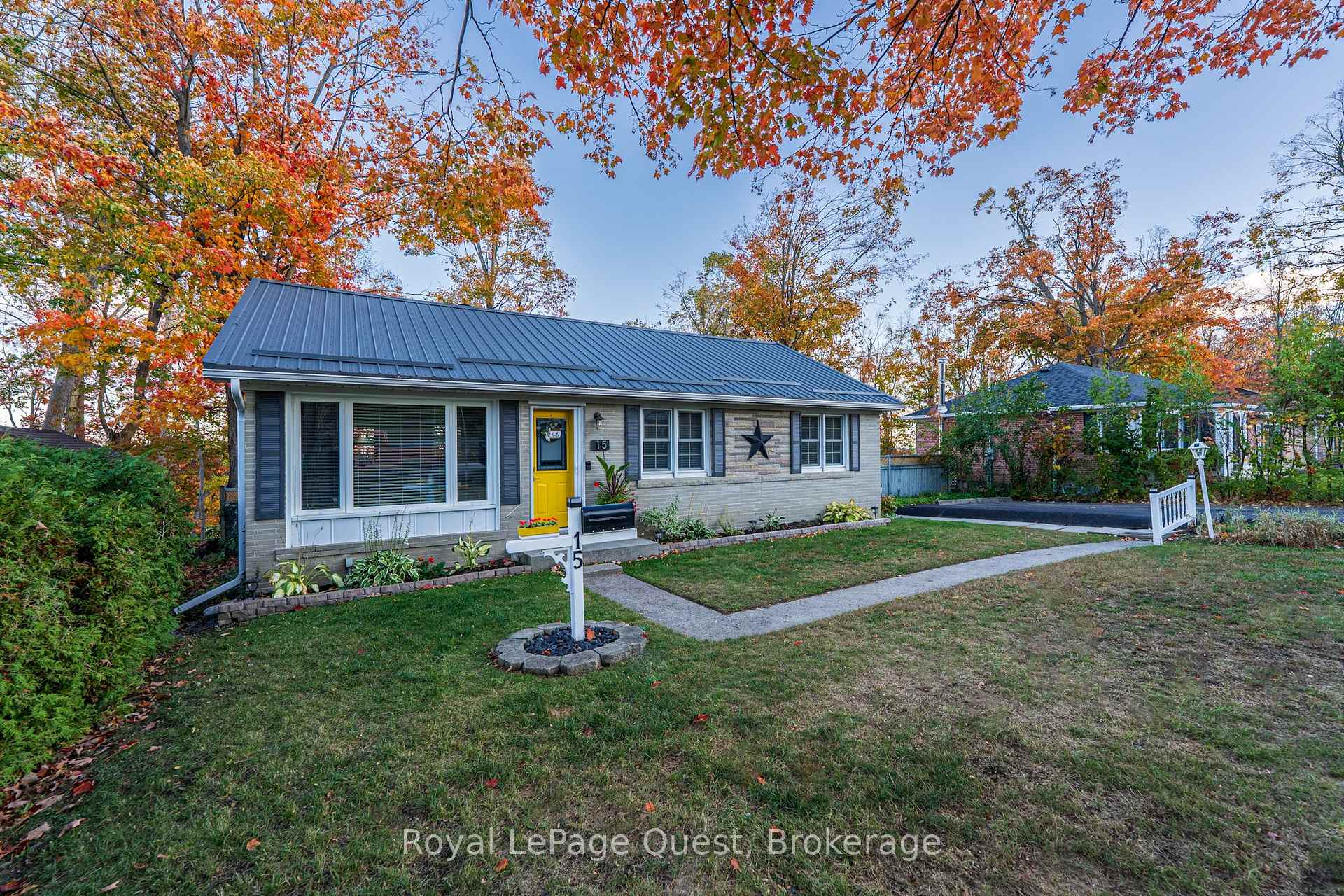 Front of 15 Karen Crescent
