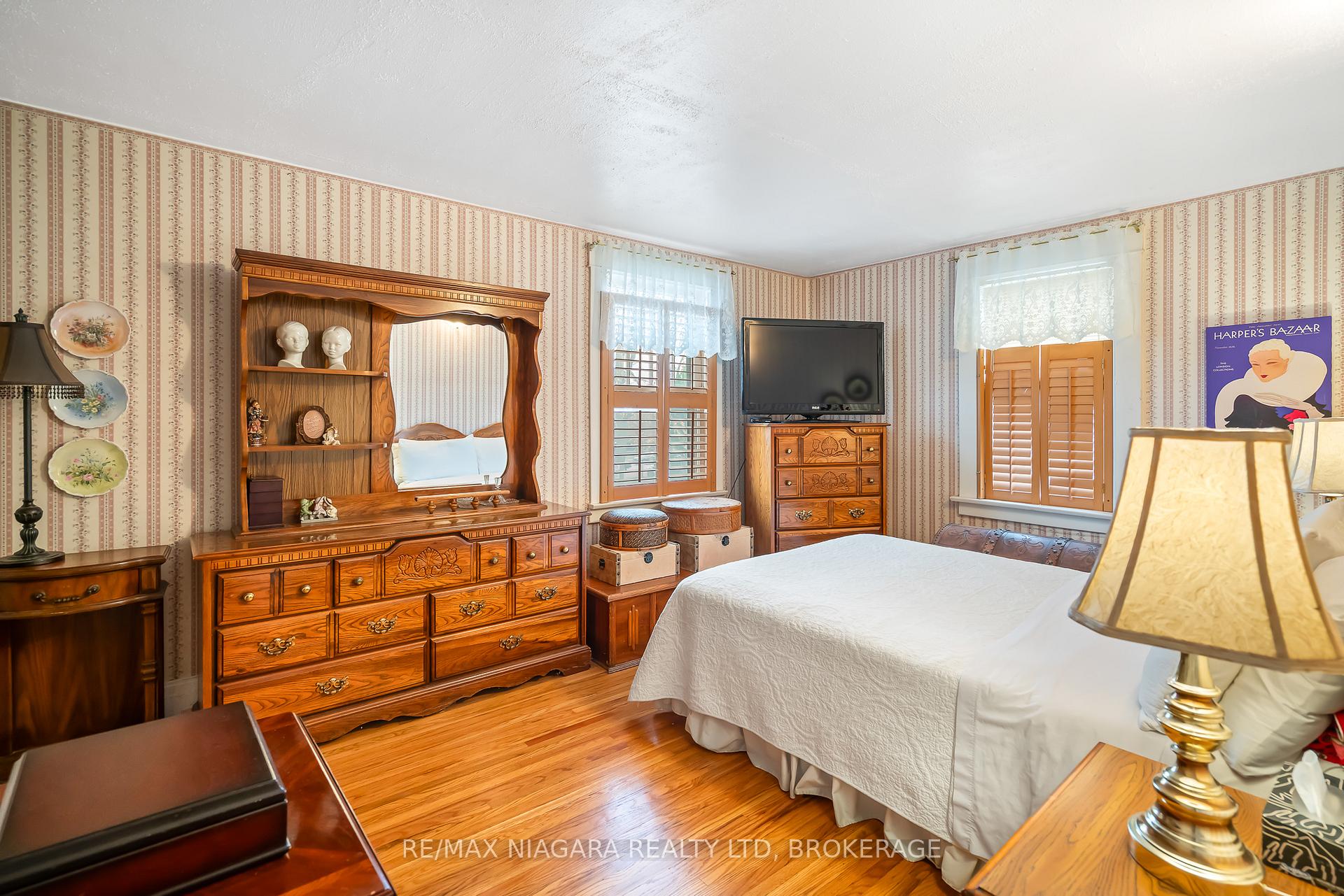 Photo 29 of 4494 Huron Street, Niagara Falls, Downtown — HOMEH