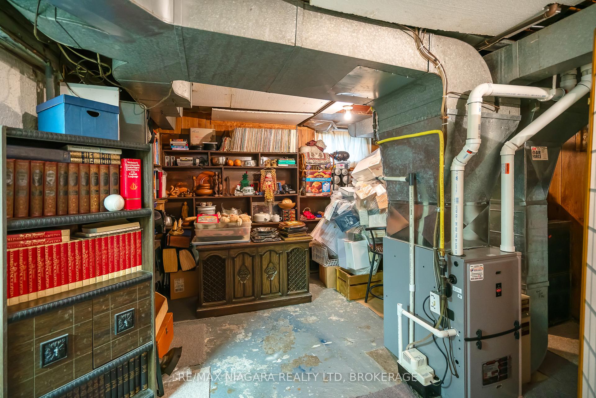 Photo 33 of 4494 Huron Street, Niagara Falls, Downtown — HOMEH