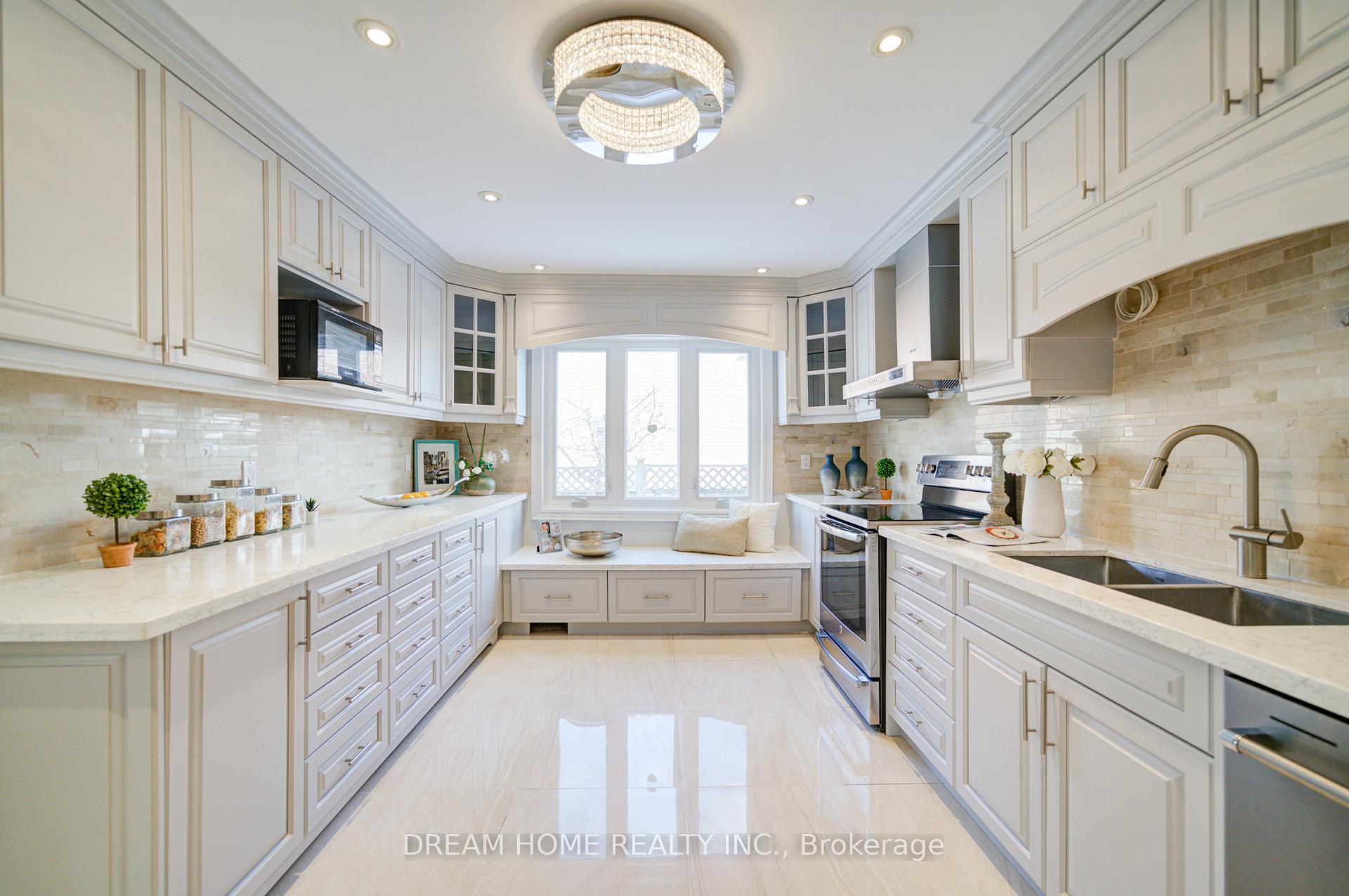 Photo 17 of 3 Moses Crescent, Markham, Cachet — HOMEH