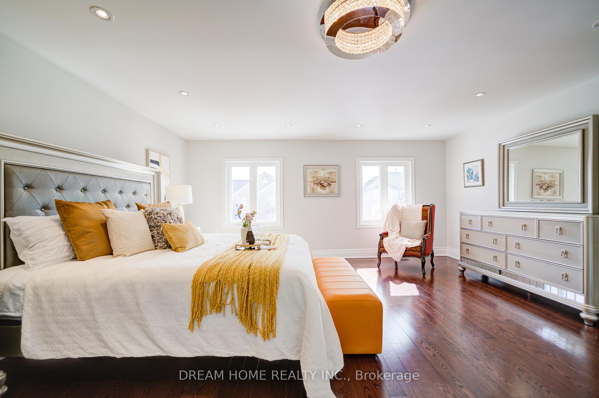 Photo 28 of 3 Moses Crescent, Markham, Cachet — HOMEH