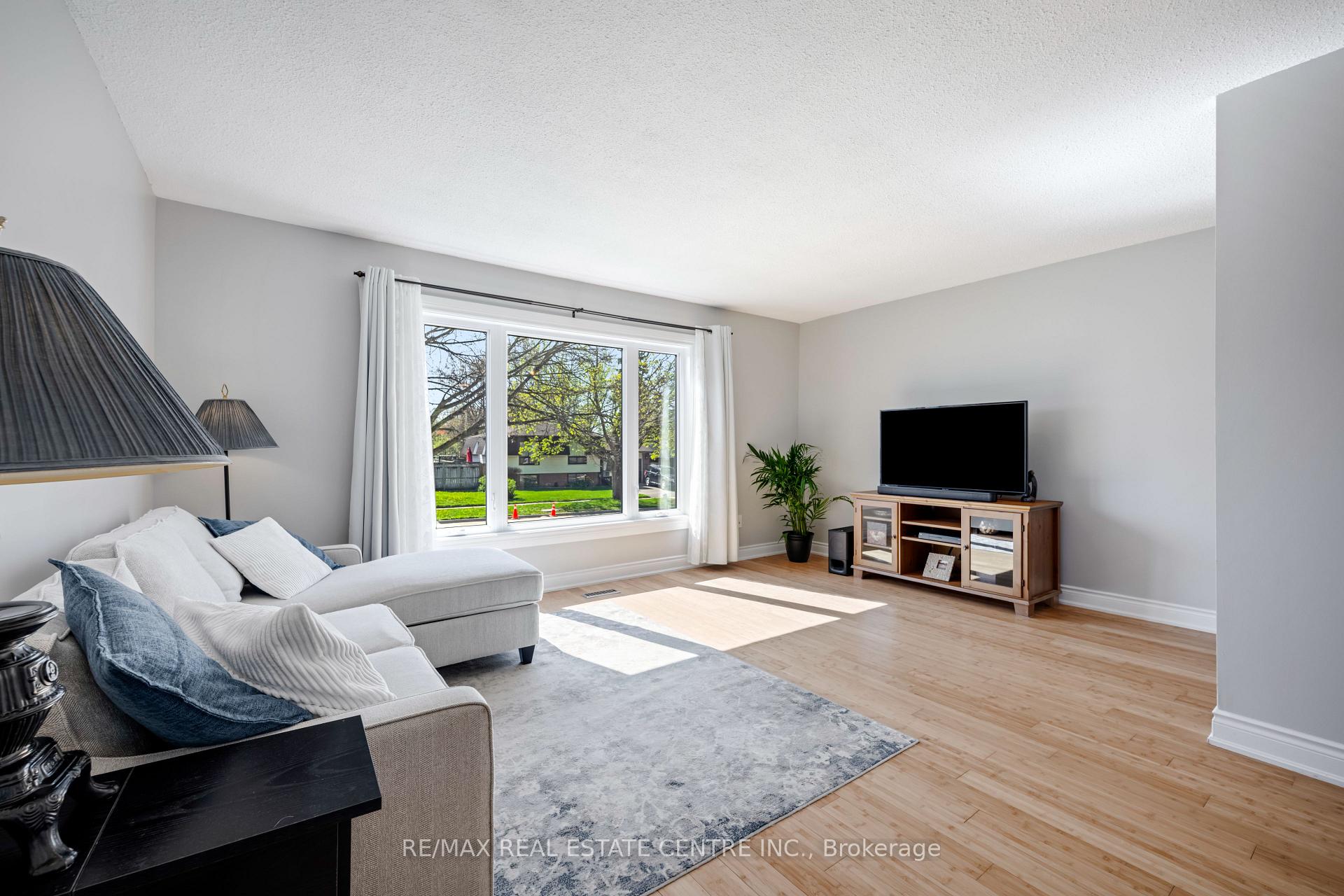 Photo 13 of 83 Highland Drive, Orangeville — HOMEH