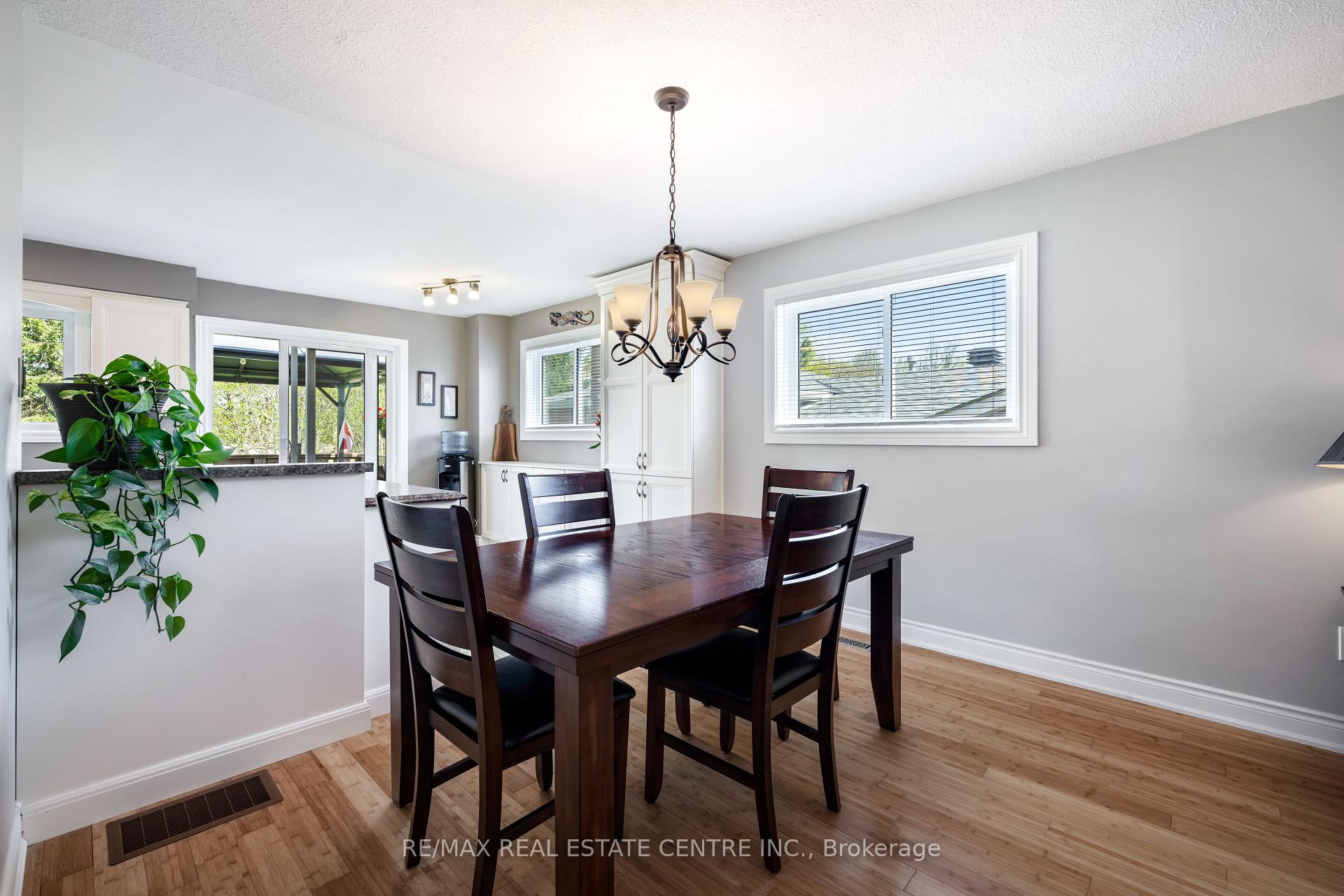 Photo 16 of 83 Highland Drive, Orangeville — HOMEH