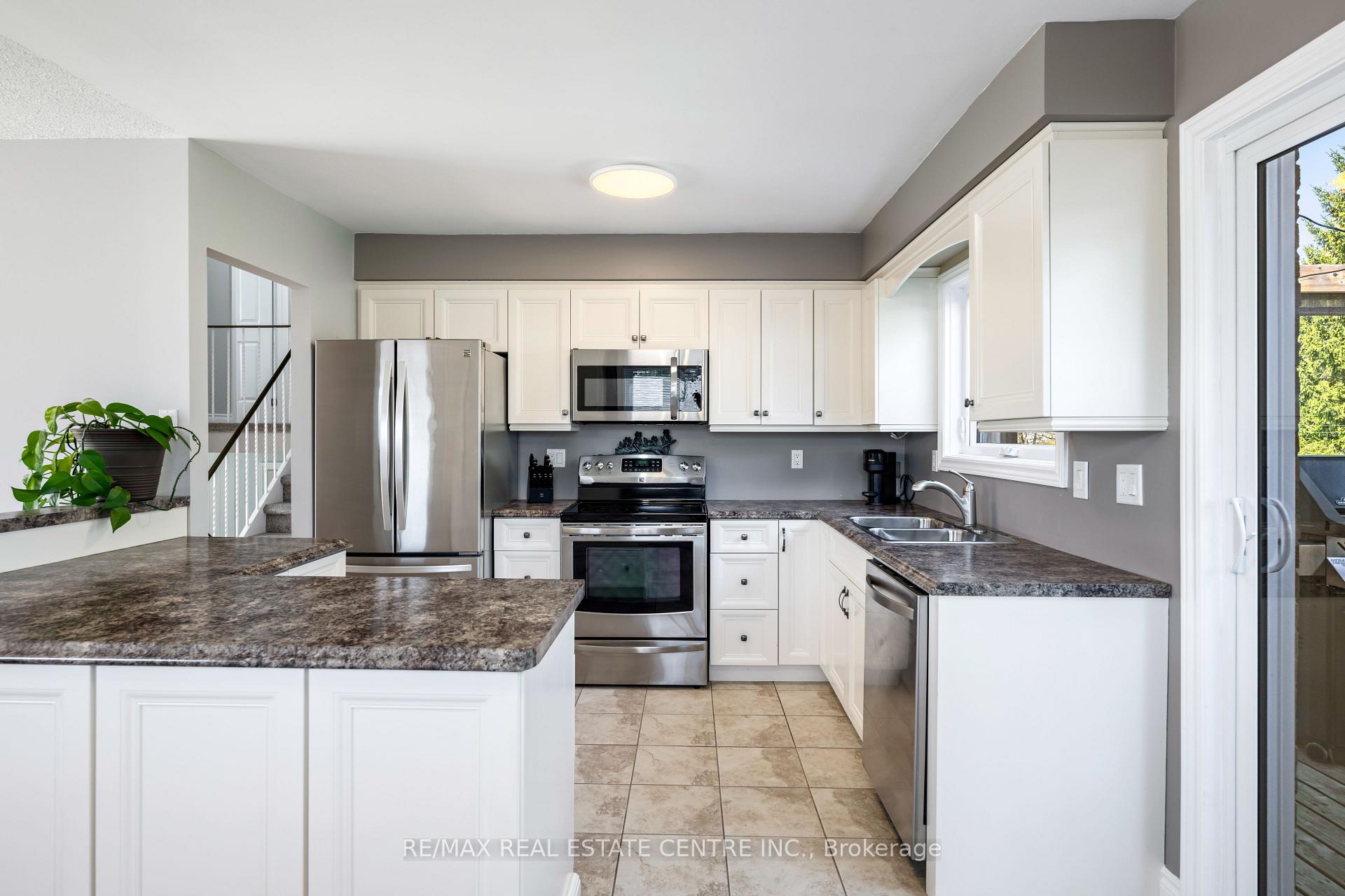 Photo 21 of 83 Highland Drive, Orangeville — HOMEH