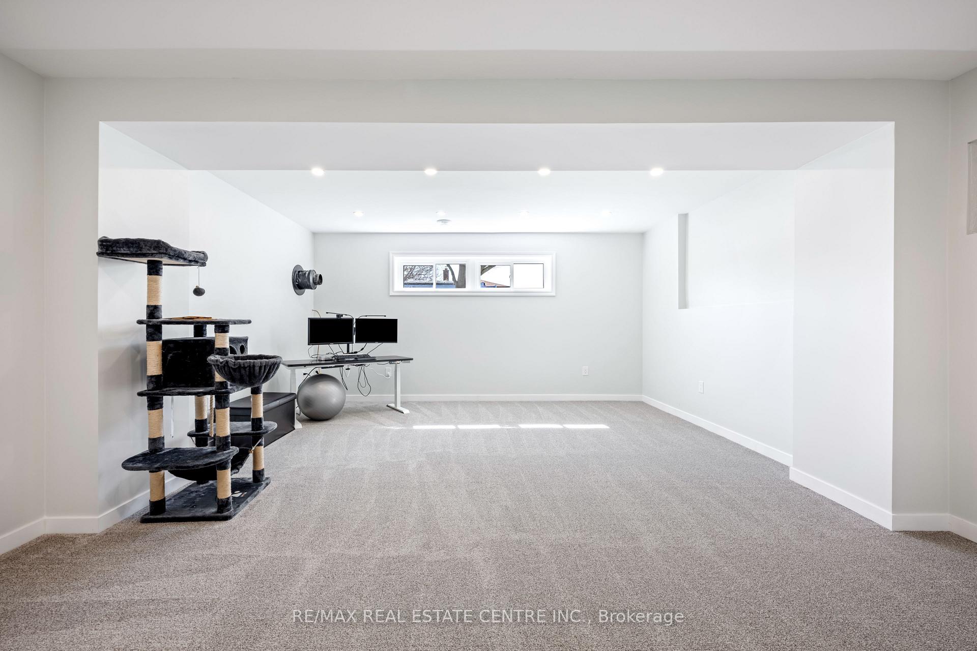 Photo 40 of 83 Highland Drive, Orangeville — HOMEH