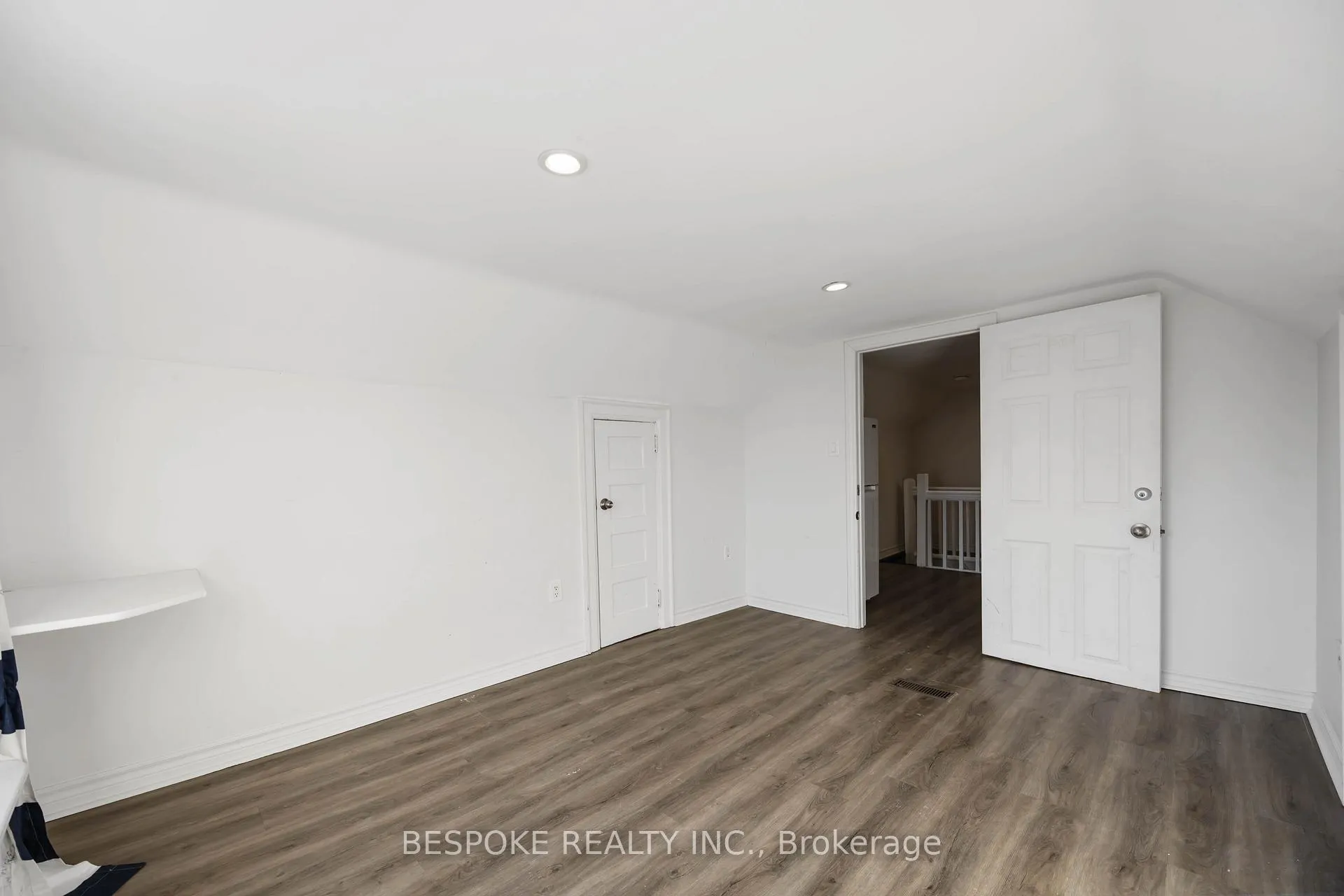 Photo 28 of Unit Unit 4, 140 Elgin Street E, Oshawa, O'Neill — HOMEH