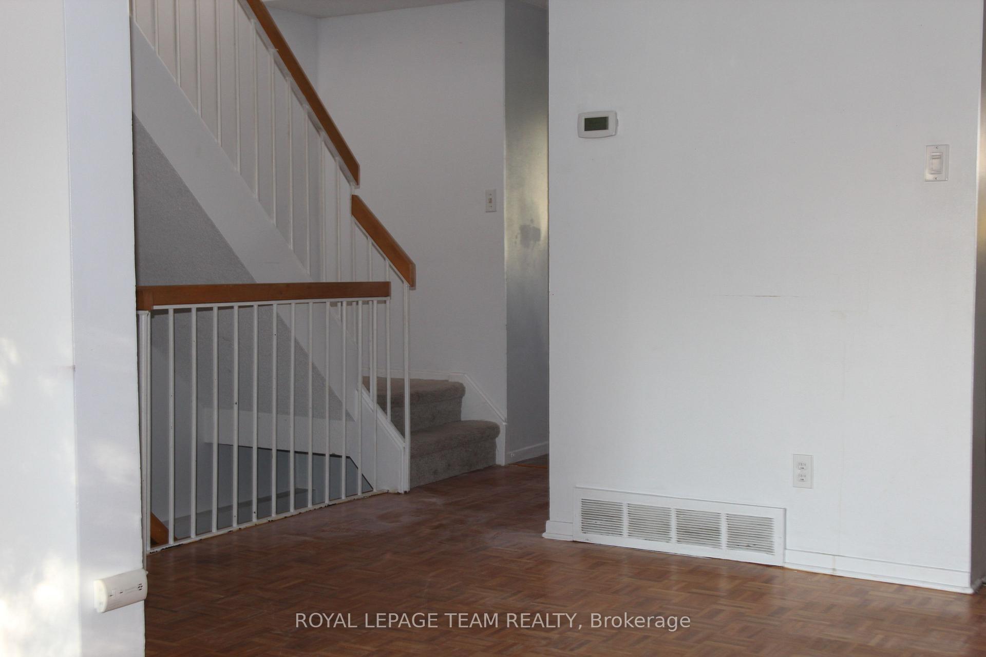Photo 6 of 322 Des Epinettes Avenue, Ottawa, Queenswood Heights South — HOMEH