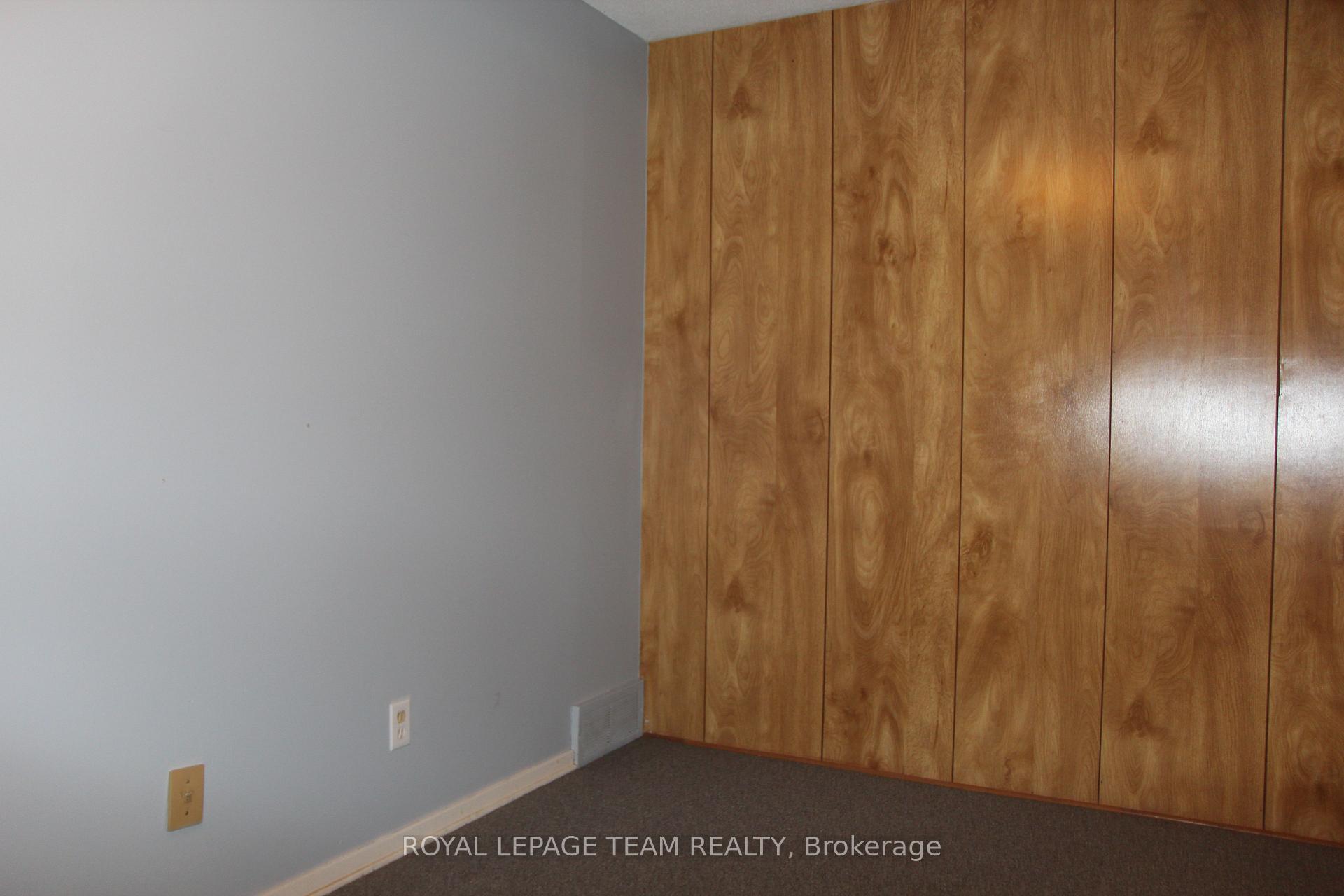 Photo 8 of 322 Des Epinettes Avenue, Ottawa, Queenswood Heights South — HOMEH