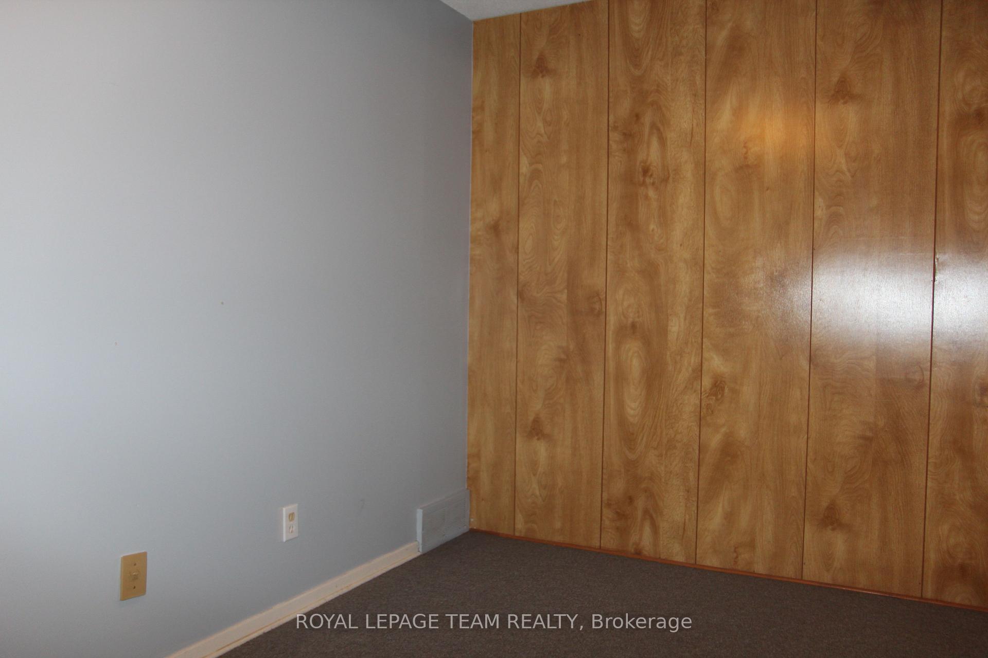 Photo 9 of 322 Des Epinettes Avenue, Ottawa, Queenswood Heights South — HOMEH