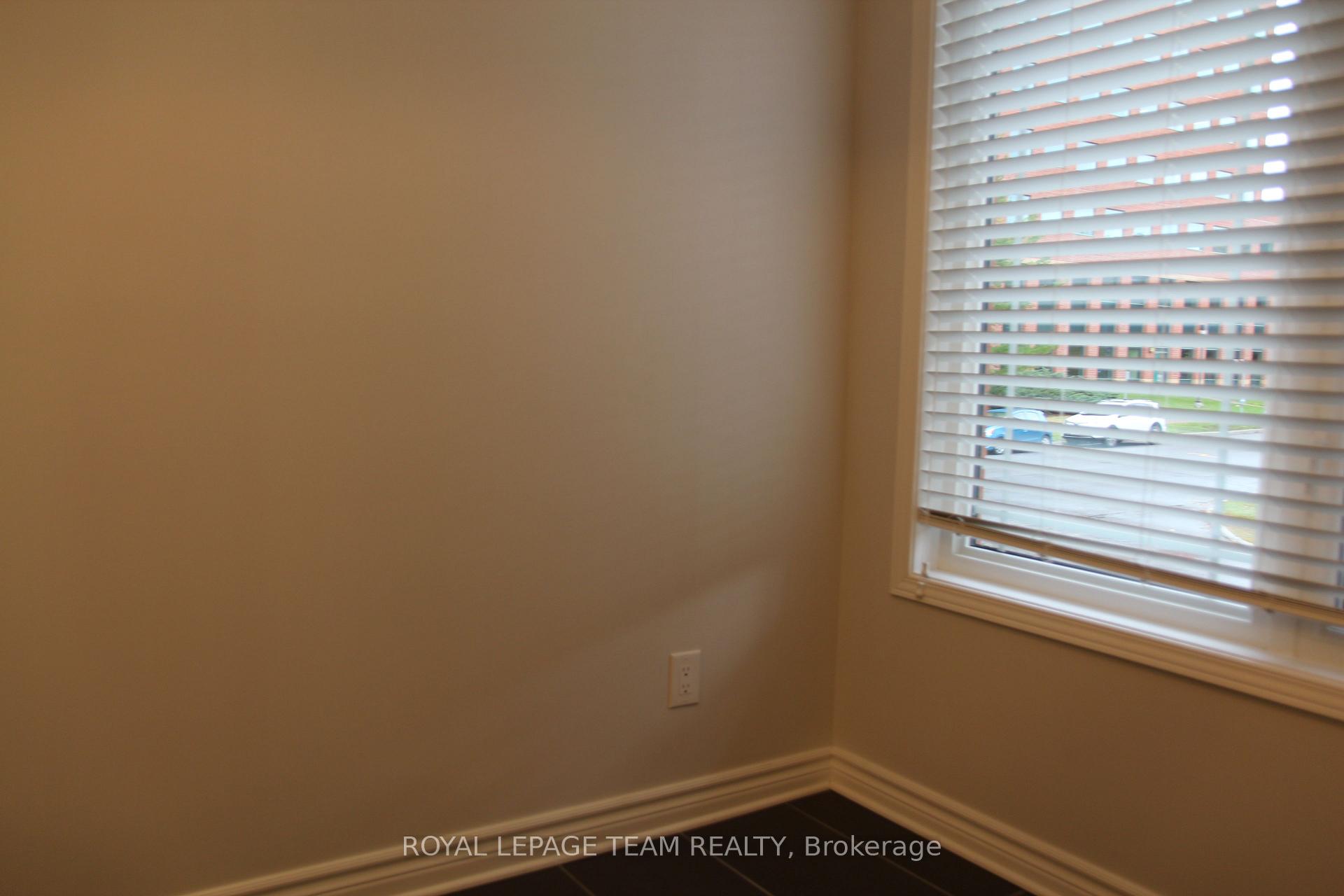 Photo 20 of 322 Des Epinettes Avenue, Ottawa, Queenswood Heights South — HOMEH