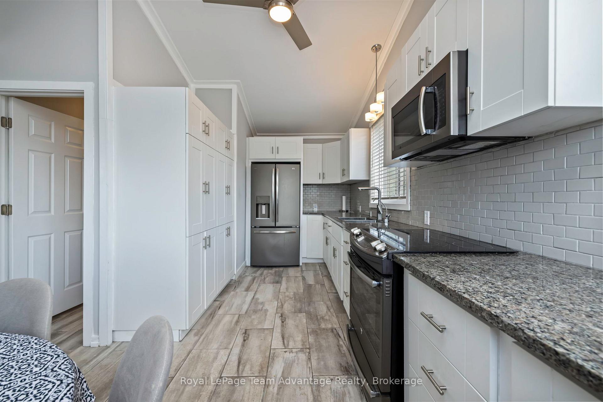 Photo 22 of 2046 Riverside Drive, Parry Sound Remote Area, Wallbridge — HOMEH
