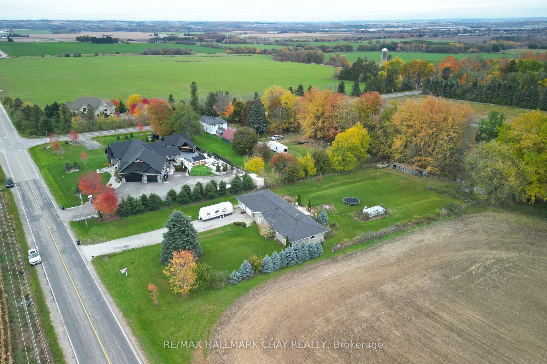 Photo 23 of 7067 5th Sideroad, New Tecumseth, Alliston — HOMEH