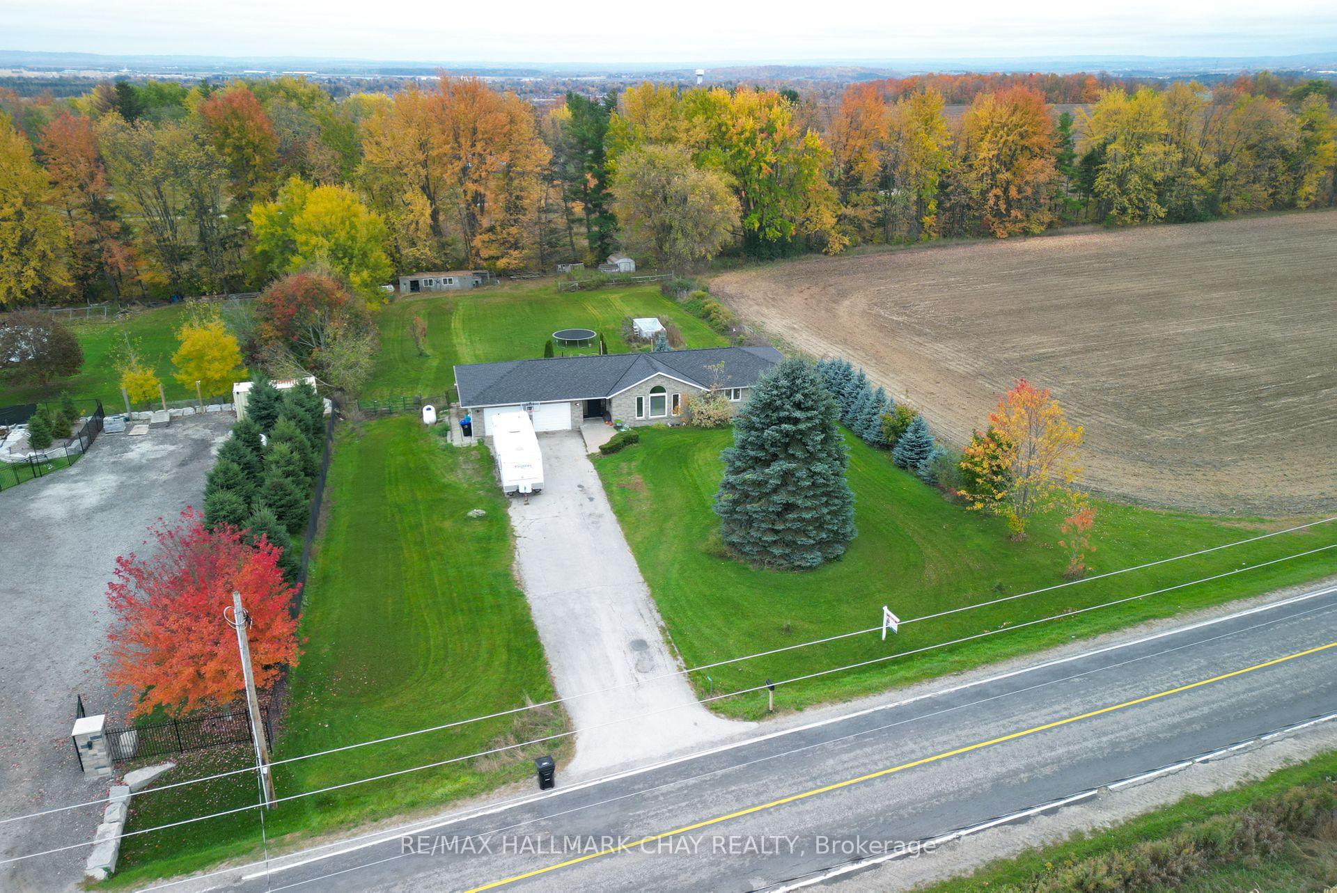 Photo 25 of 7067 5th Sideroad, New Tecumseth, Alliston — HOMEH
