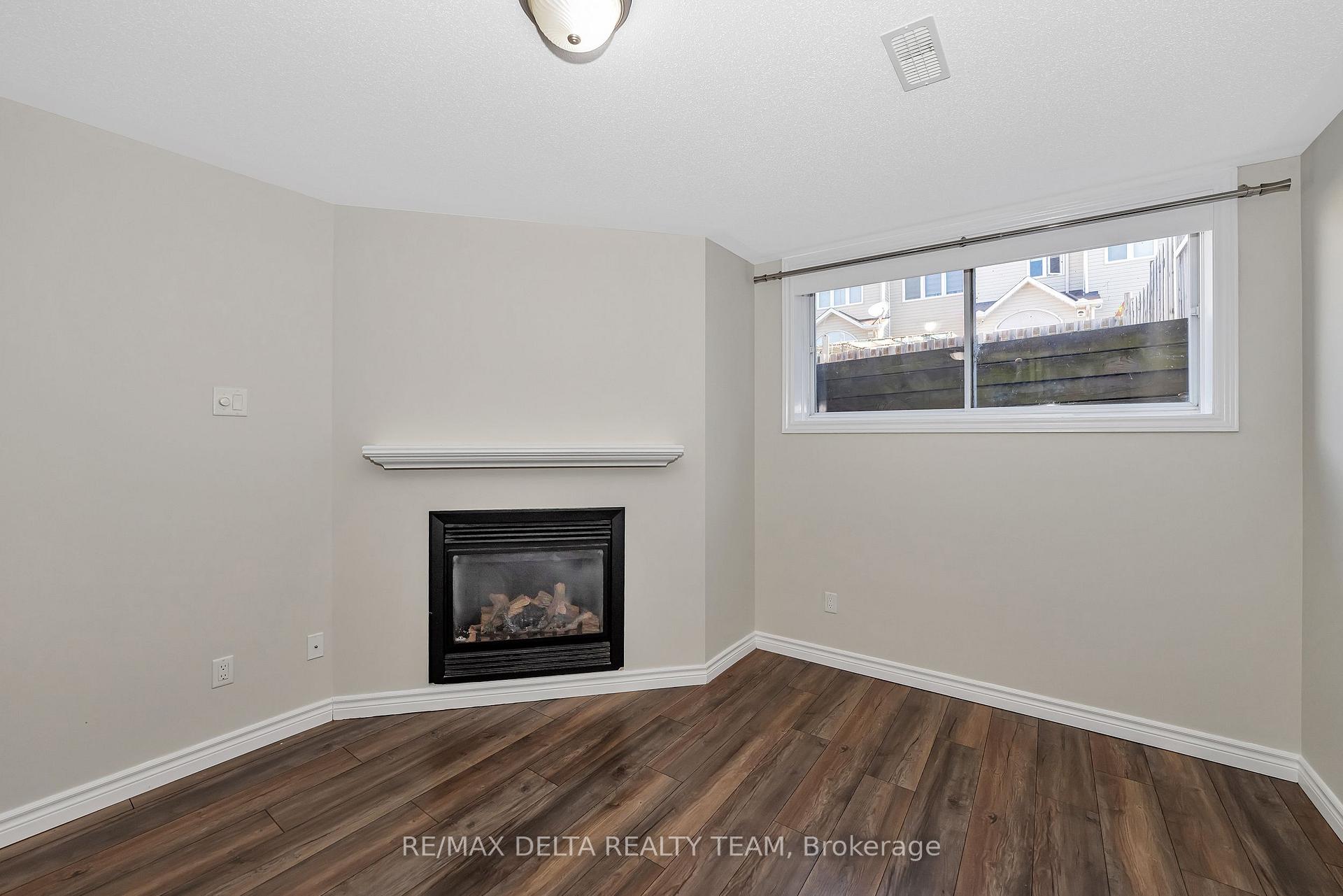 Photo 9 of 725 Whaley Ridge, Ottawa, Avalon East — HOMEH