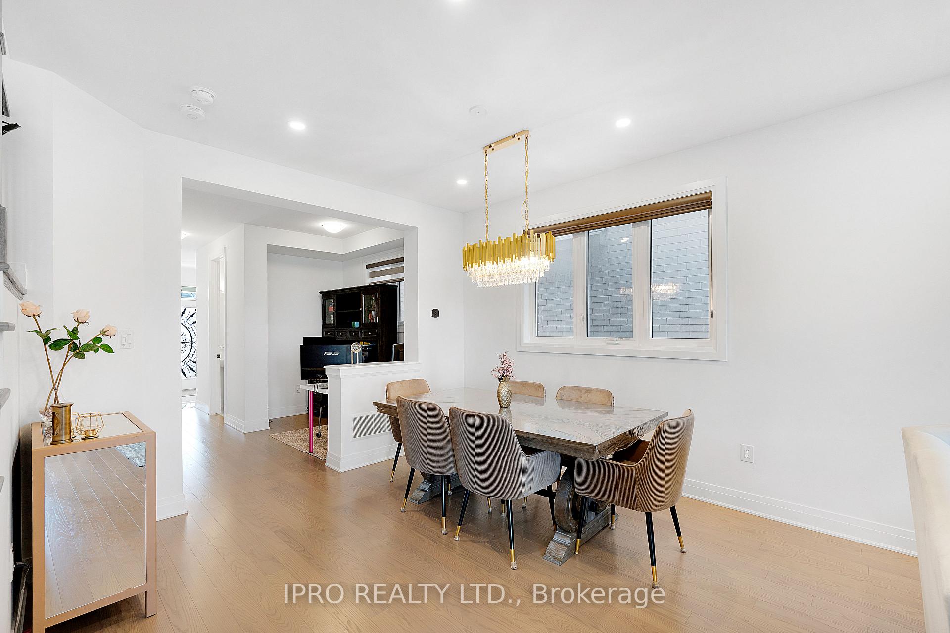 Photo 2 of 1576 Cookman Drive, Milton, Bowes — HOMEH