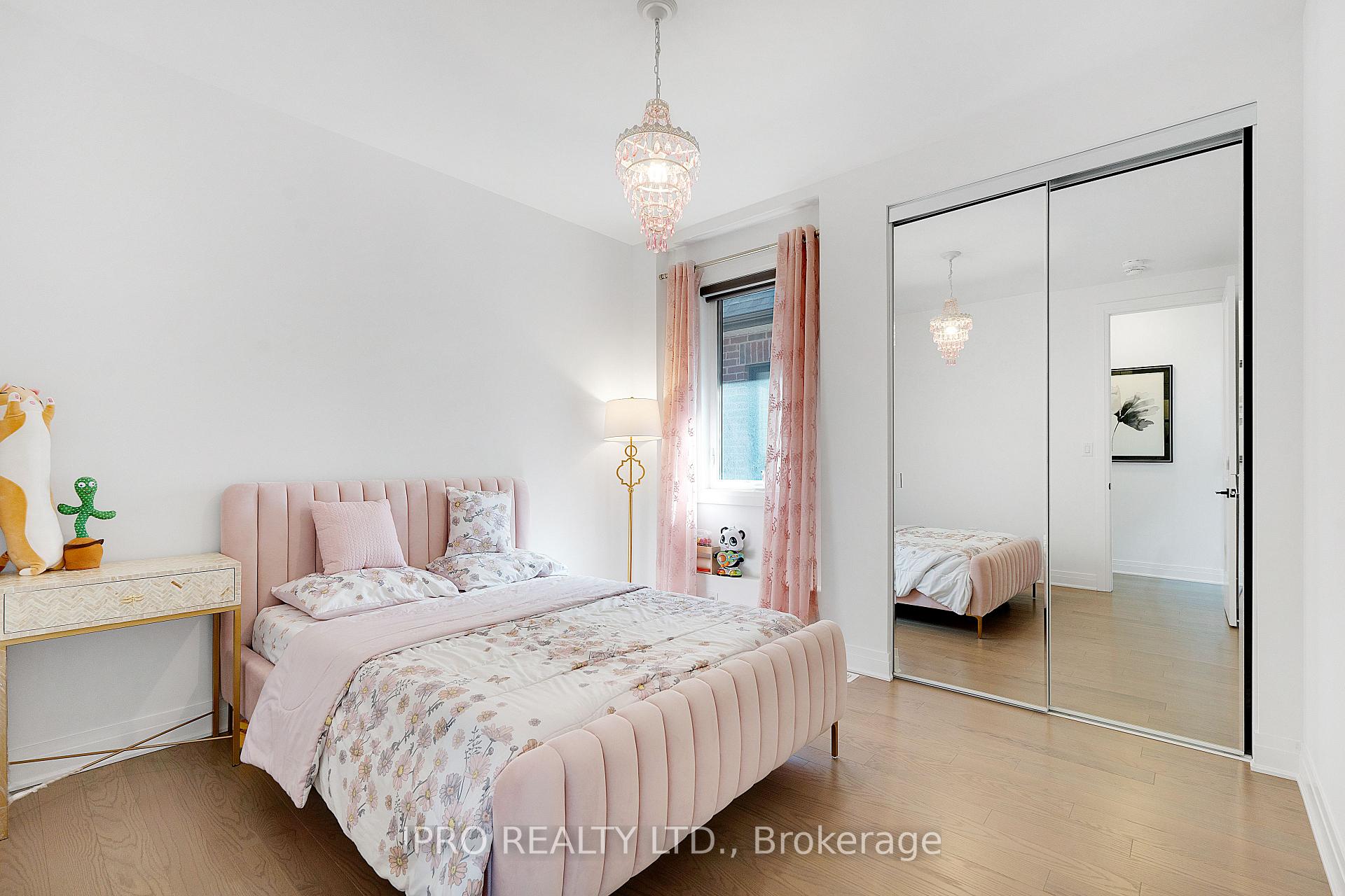 Photo 11 of 1576 Cookman Drive, Milton, Bowes — HOMEH