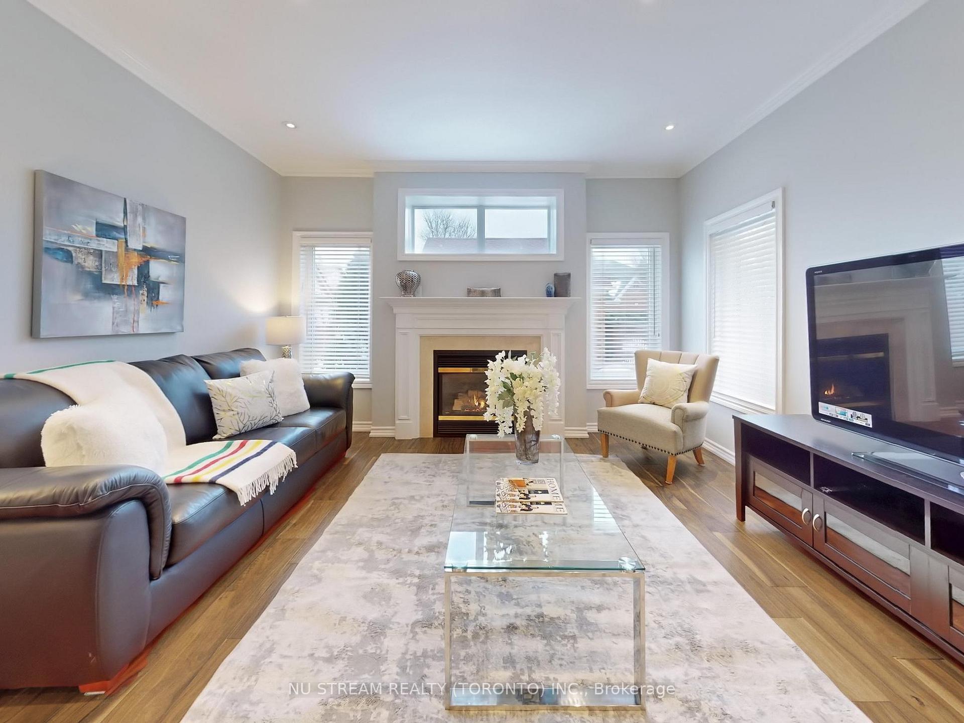 Photo 10 of 26 Woodgrove Trail, Markham, Angus Glen — HOMEH